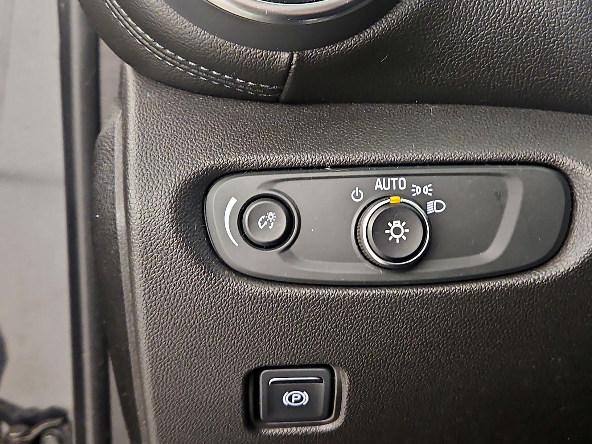 Thumbnail: 2019 Chevrolet Blazer - 13