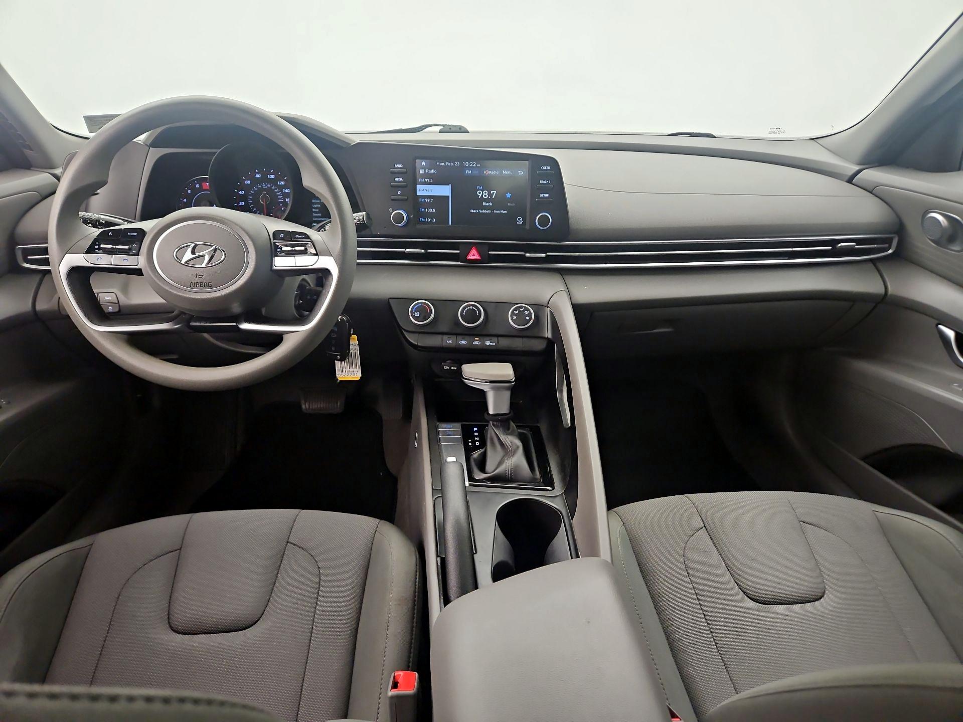 Thumbnail: 2023 Hyundai Elantra - 9