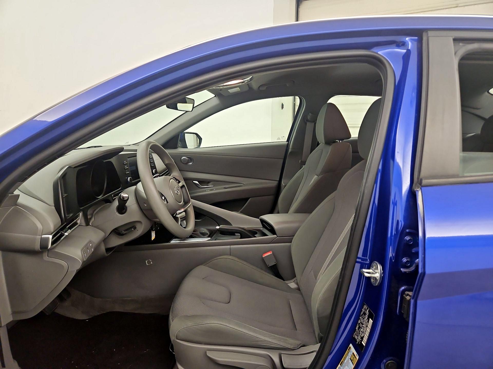 Thumbnail: 2023 Hyundai Elantra - 11