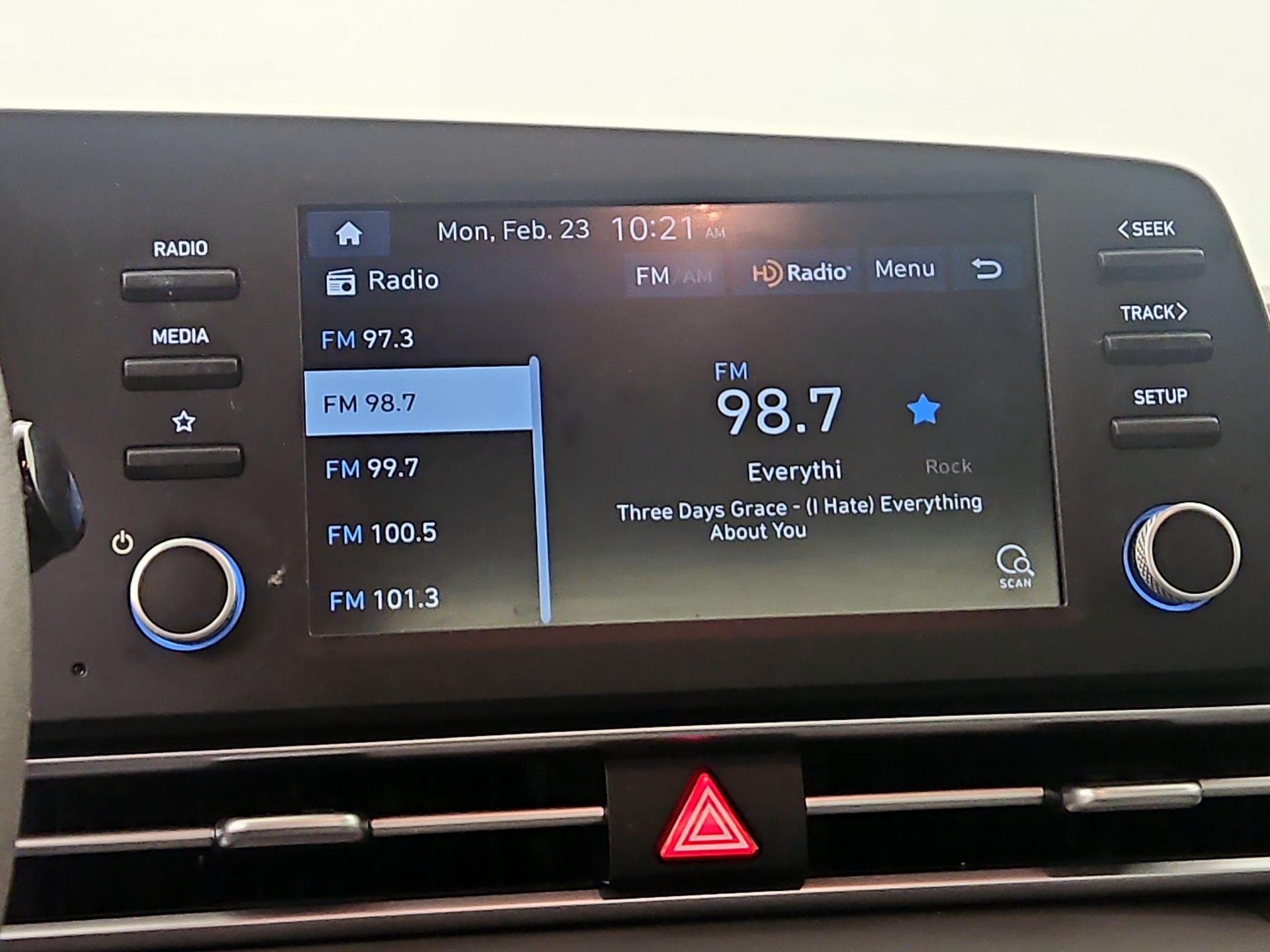 Thumbnail: 2023 Hyundai Elantra - 15