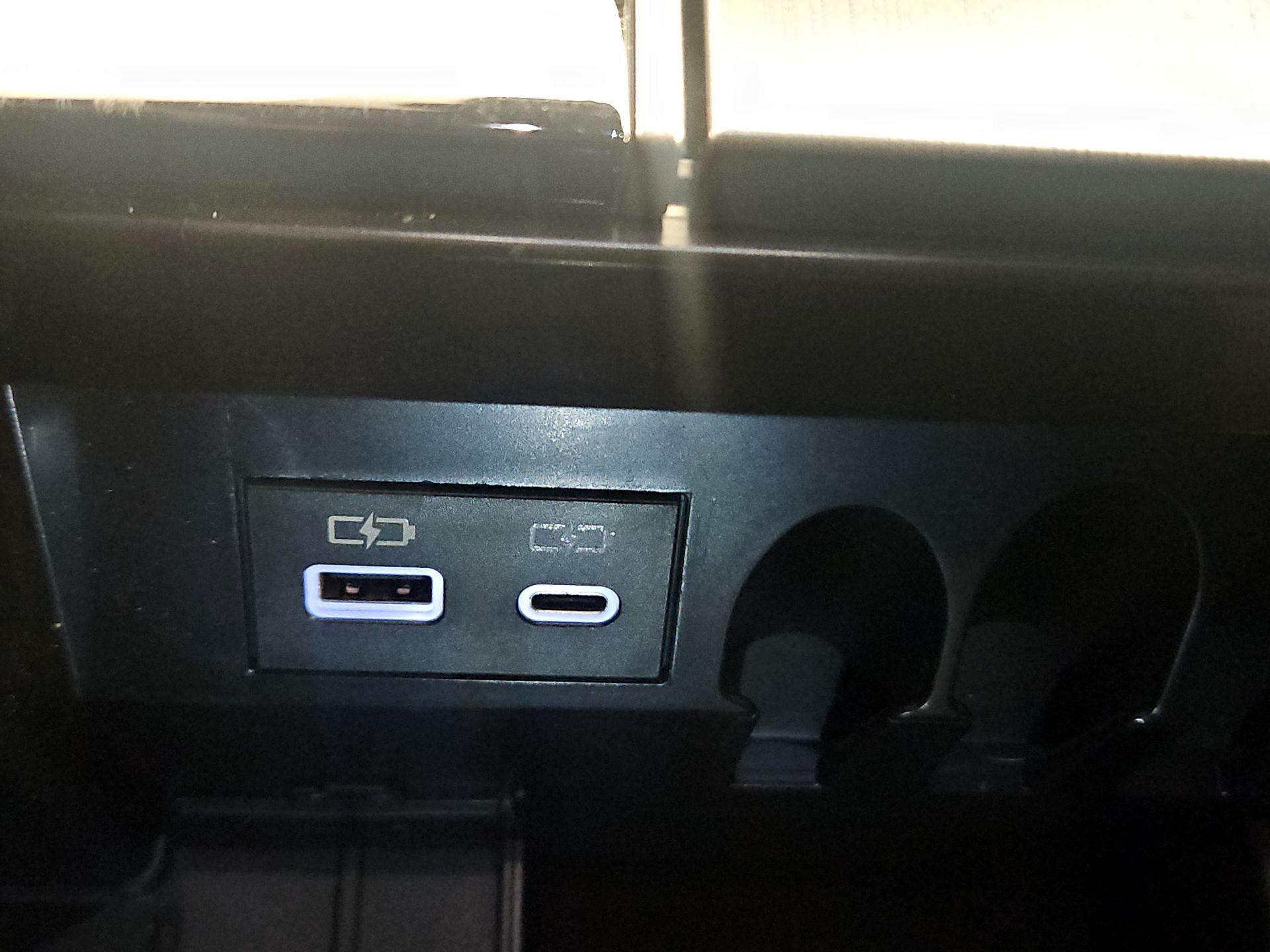 Thumbnail: 2025 Toyota Tundra - 18