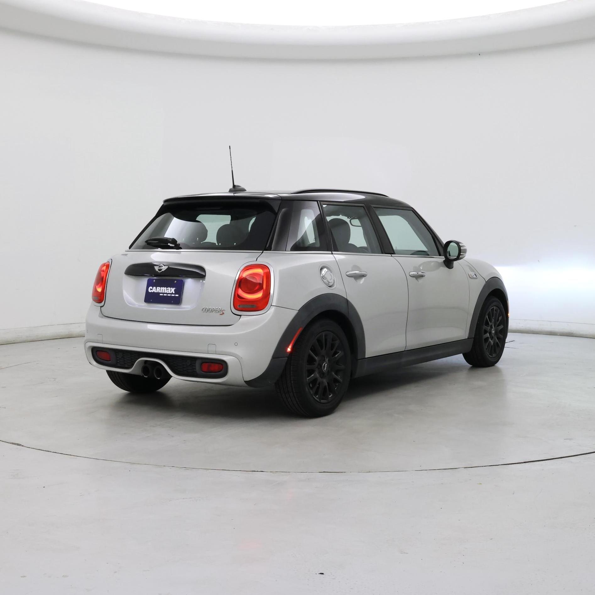 Thumbnail: 2016 MINI Cooper Hardtop - 8