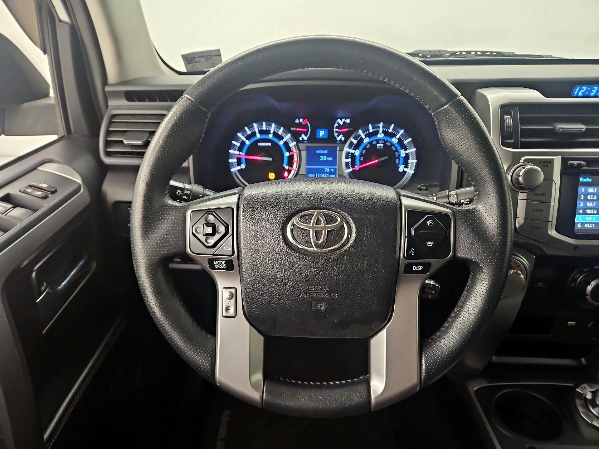 Thumbnail: 2015 Toyota 4Runner - 10