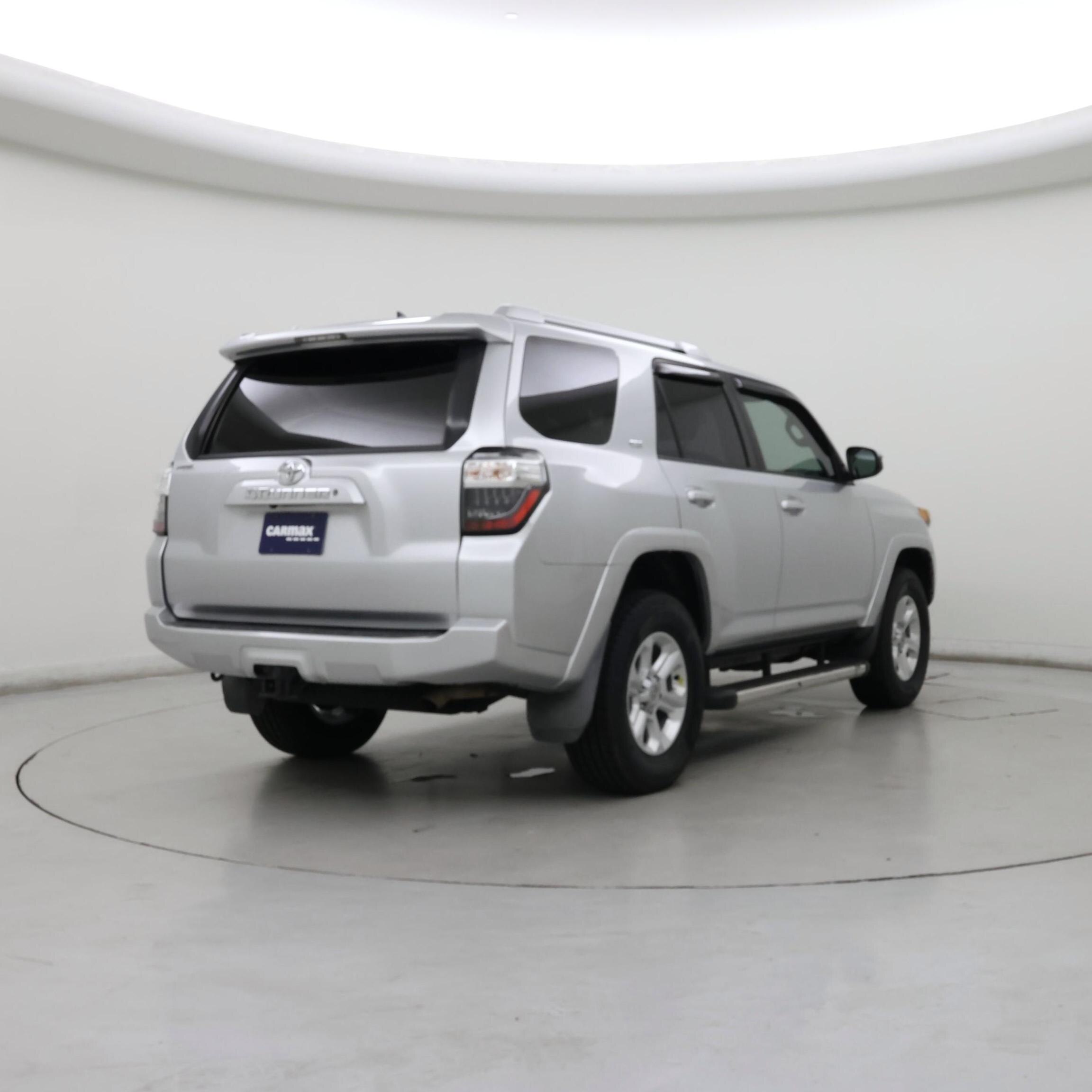Thumbnail: 2015 Toyota 4Runner - 8