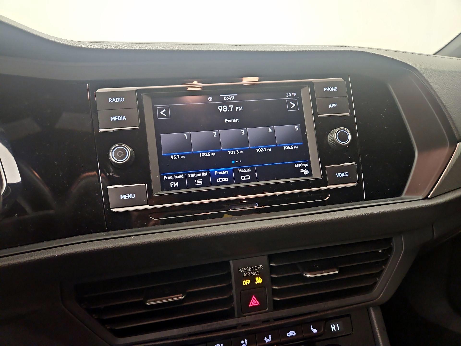 Thumbnail: 2020 Volkswagen Jetta - 14