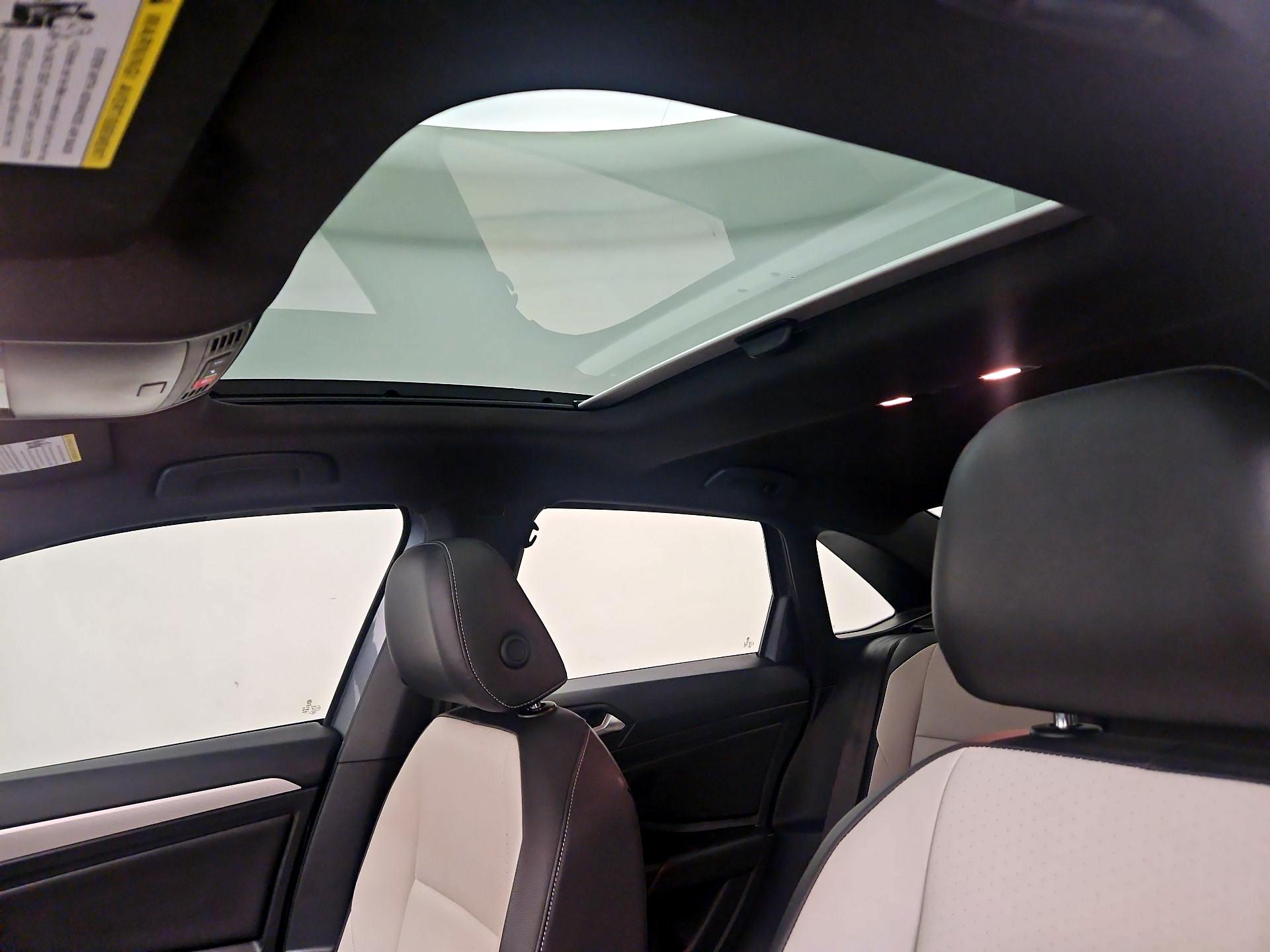 Thumbnail: 2020 Volkswagen Jetta - 18