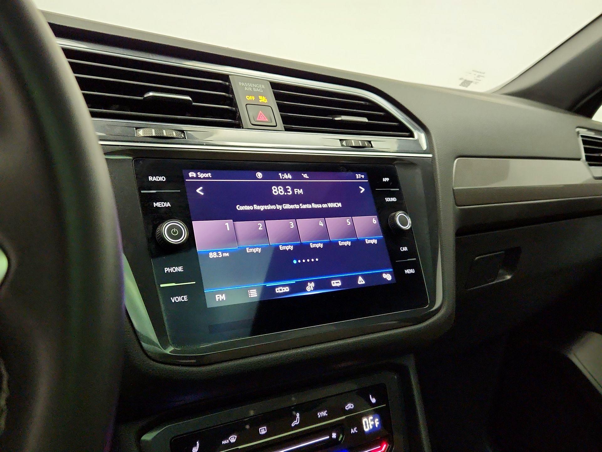 Thumbnail: 2023 Volkswagen Tiguan - 15