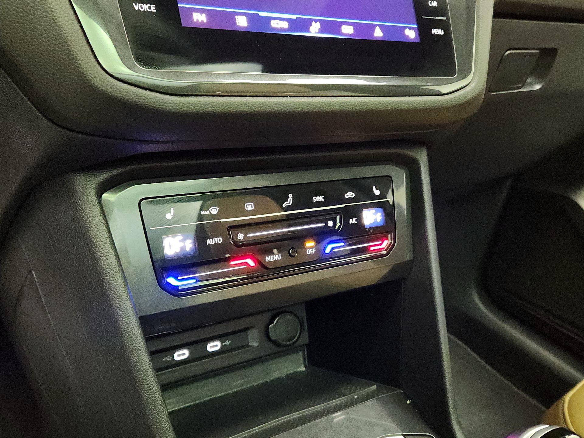 Thumbnail: 2023 Volkswagen Tiguan - 16