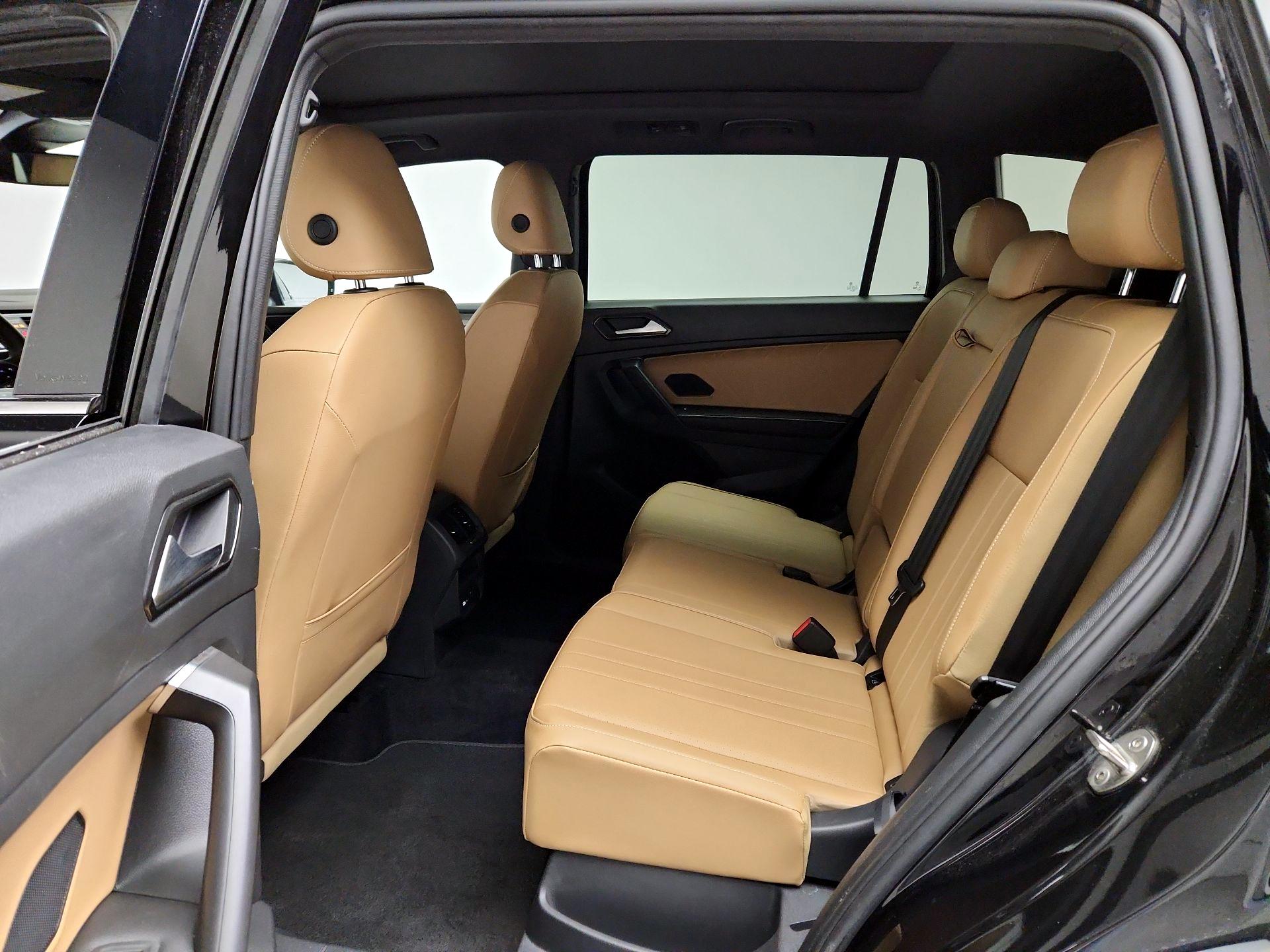 Thumbnail: 2023 Volkswagen Tiguan - 20