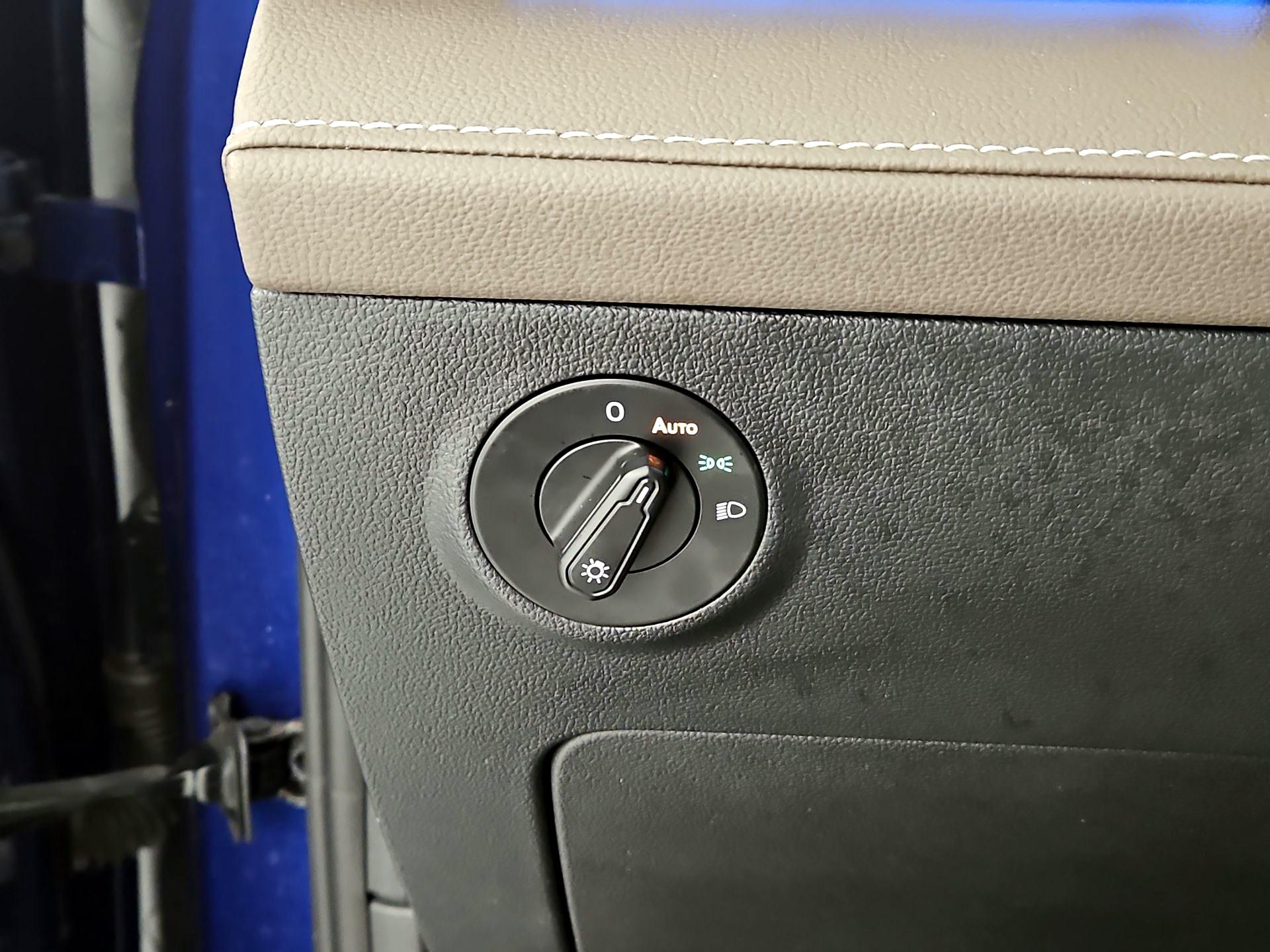 Thumbnail: 2023 Volkswagen Taos - 13