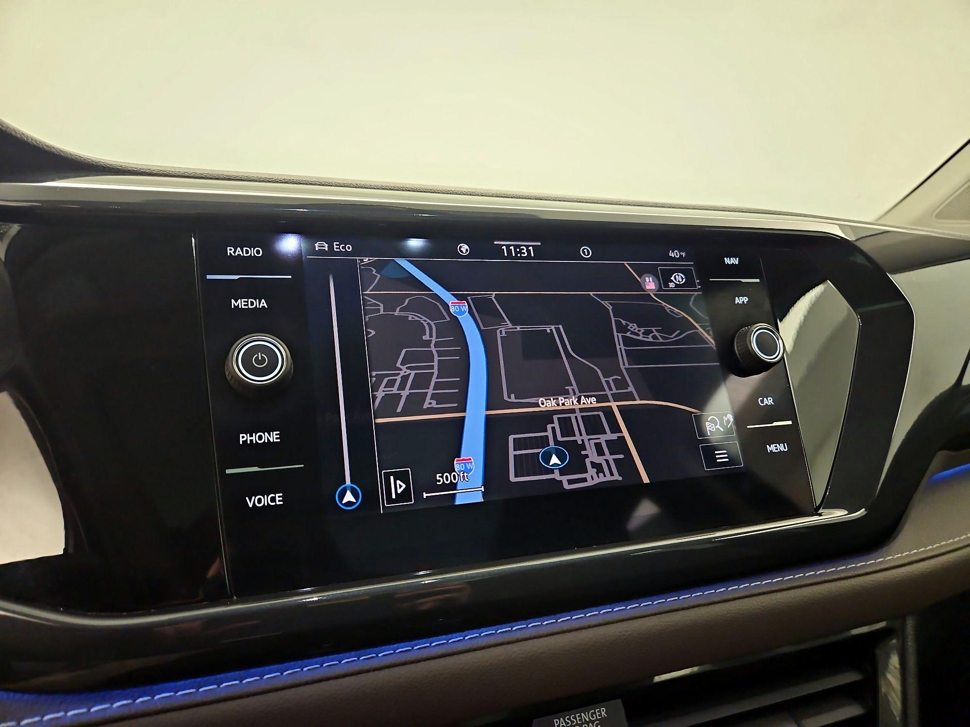 Thumbnail: 2023 Volkswagen Taos - 14