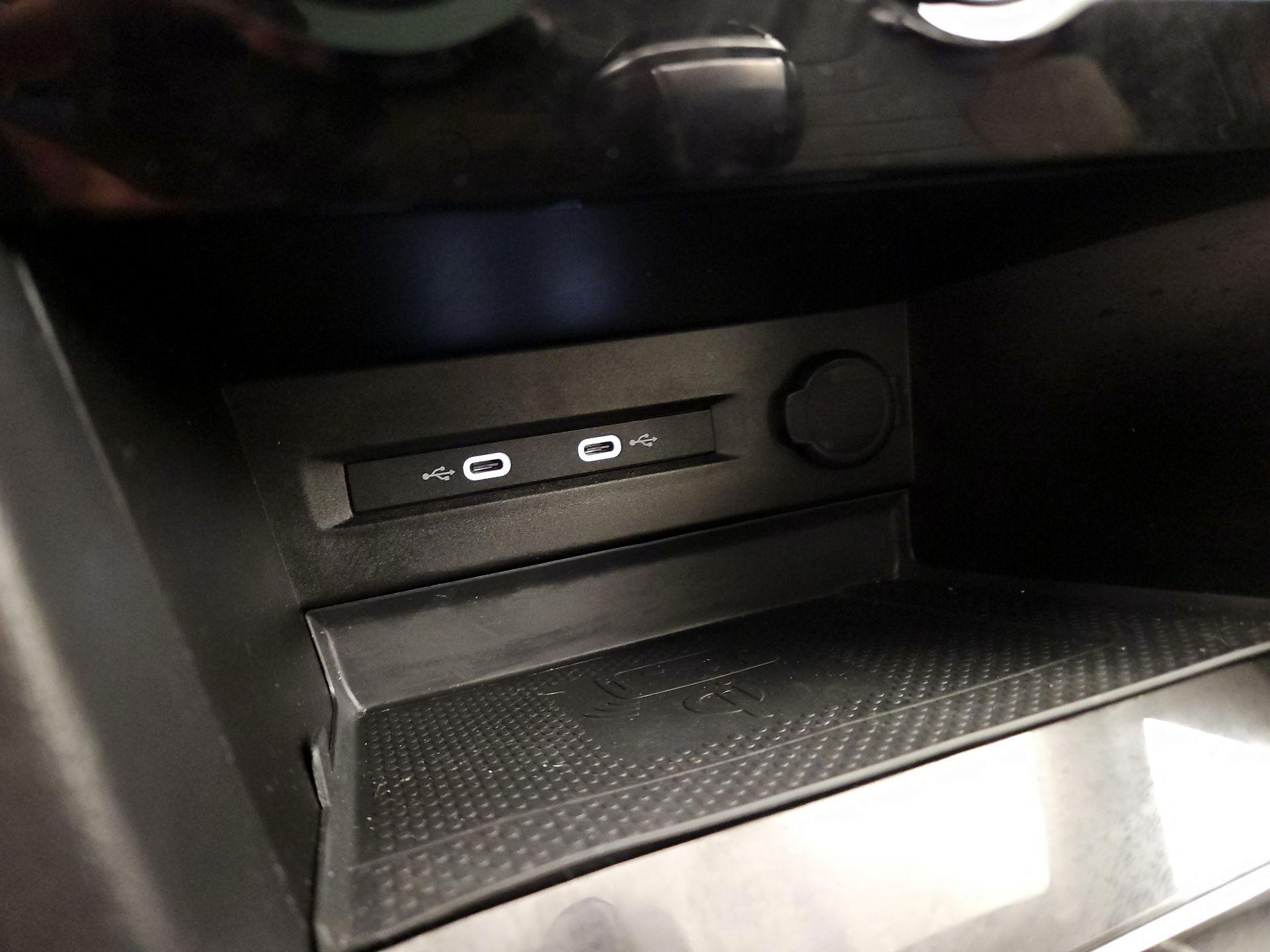 Thumbnail: 2023 Volkswagen Taos - 19