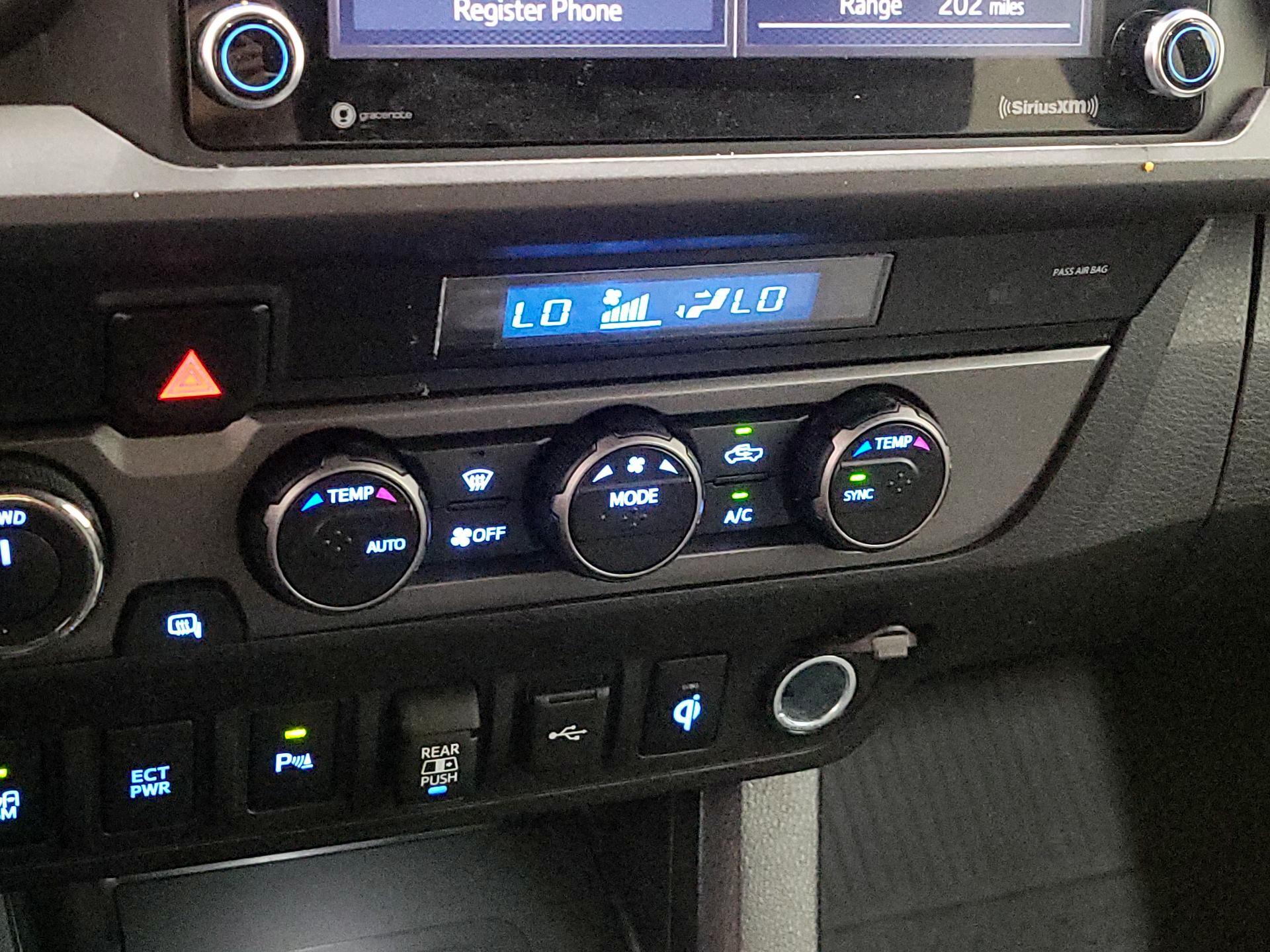 Thumbnail: 2021 Toyota Tacoma - 16