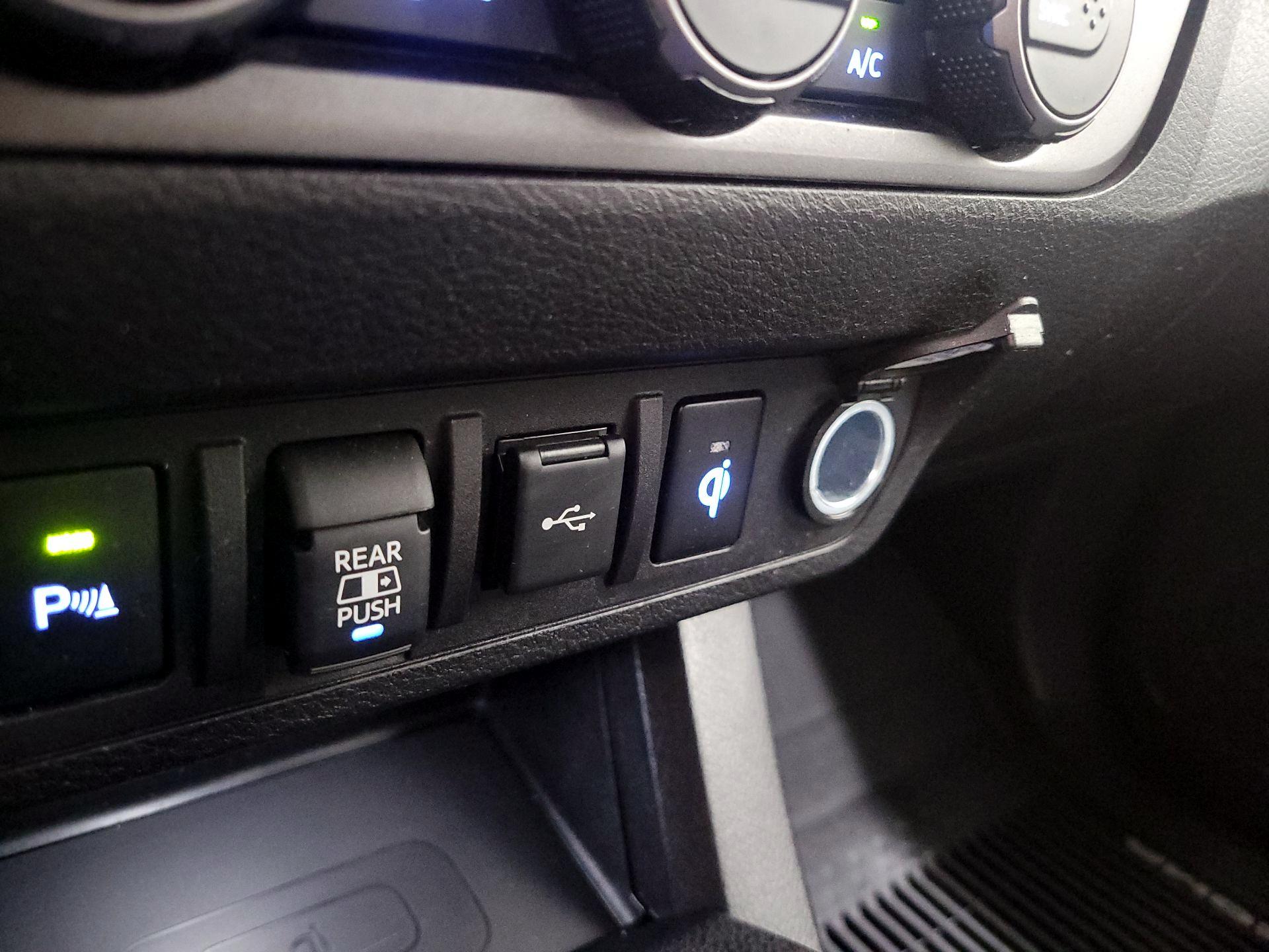 Thumbnail: 2021 Toyota Tacoma - 18