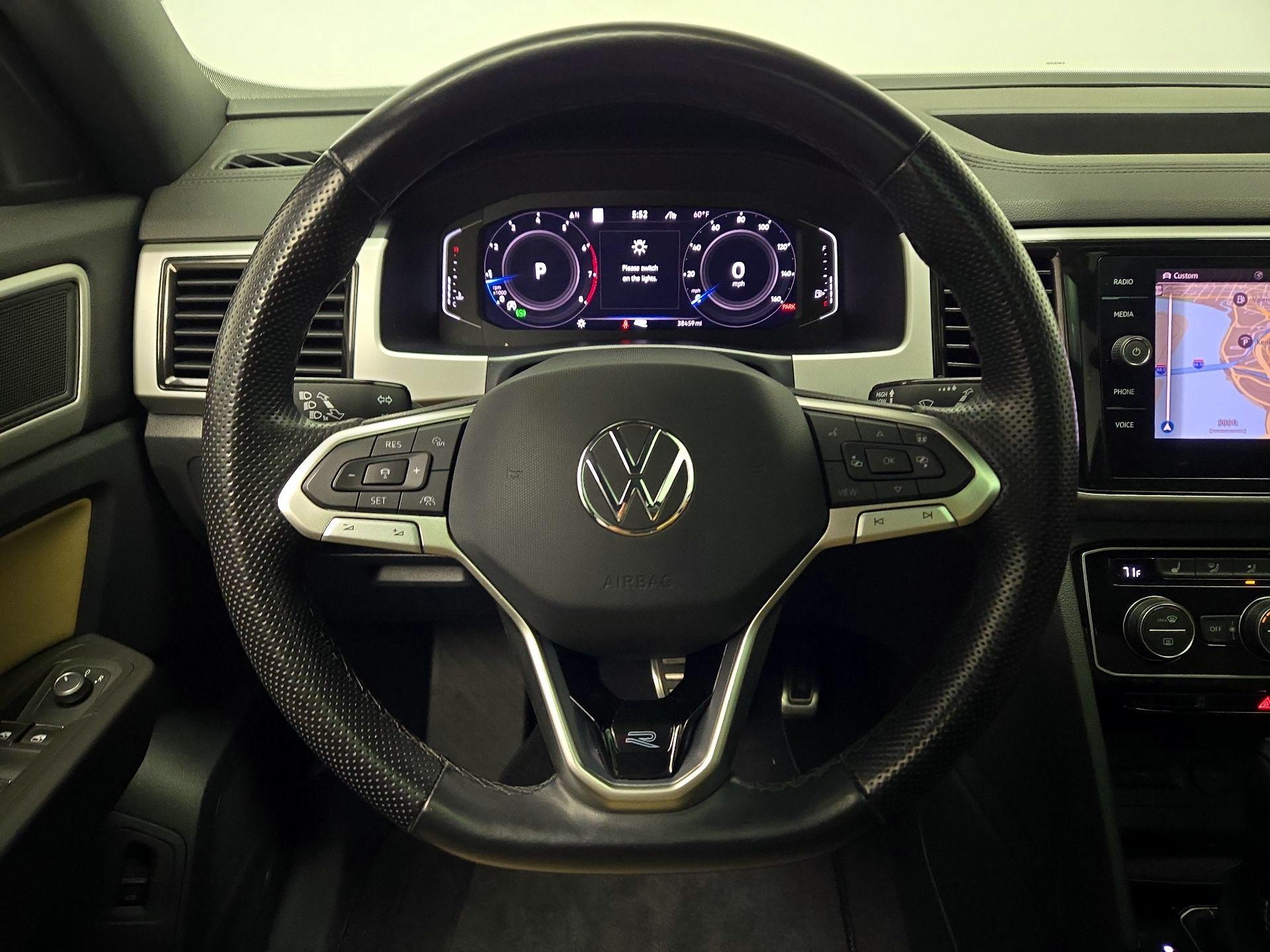 Thumbnail: 2023 Volkswagen Atlas - 10