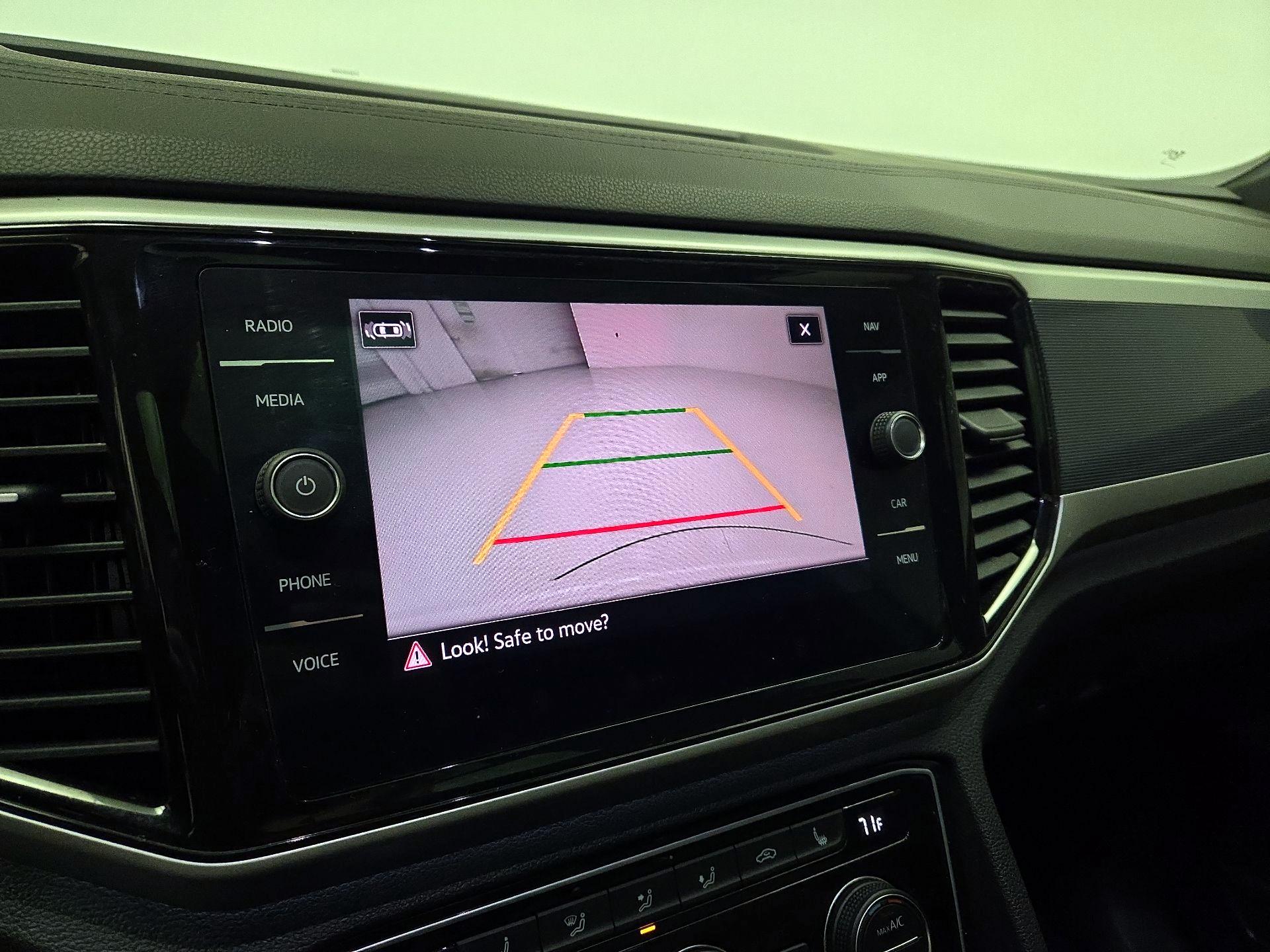 Thumbnail: 2023 Volkswagen Atlas - 15