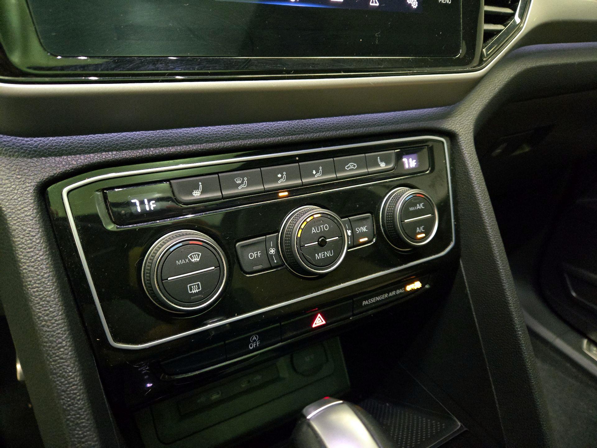 Thumbnail: 2023 Volkswagen Atlas - 17