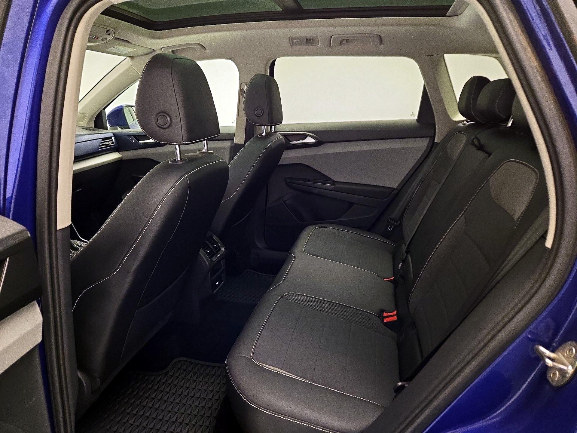 Thumbnail: 2023 Volkswagen Taos - 20