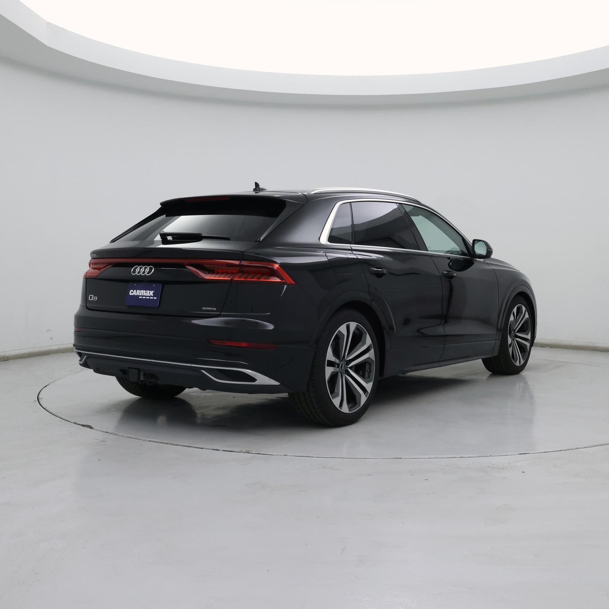 Thumbnail: 2022 Audi Q8 - 8