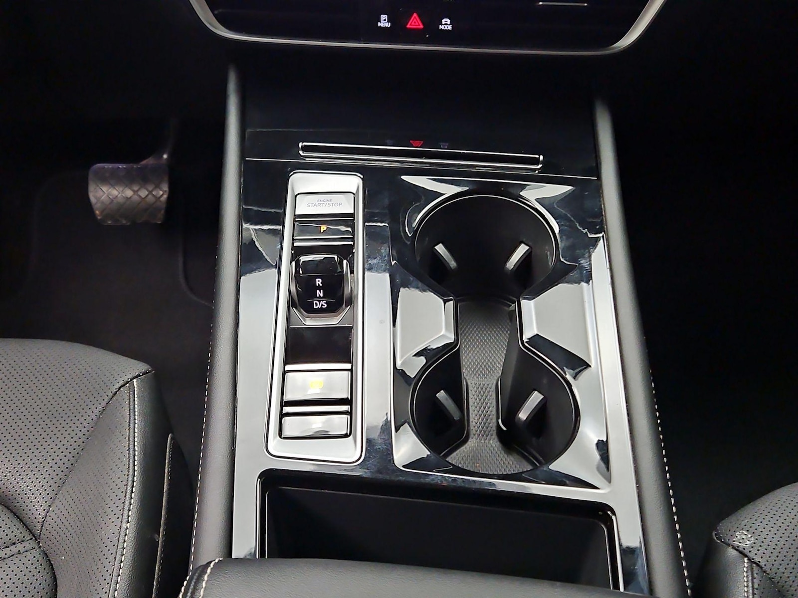2024 Volkswagen Atlas SE w/Tech - Photo 19
