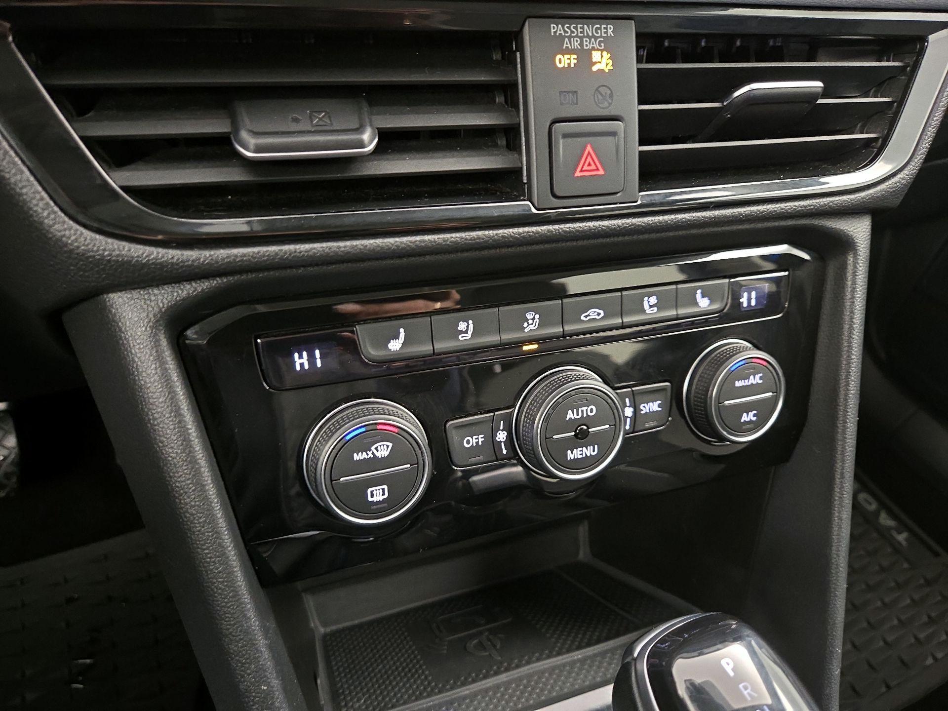 Thumbnail: 2023 Volkswagen Taos - 17