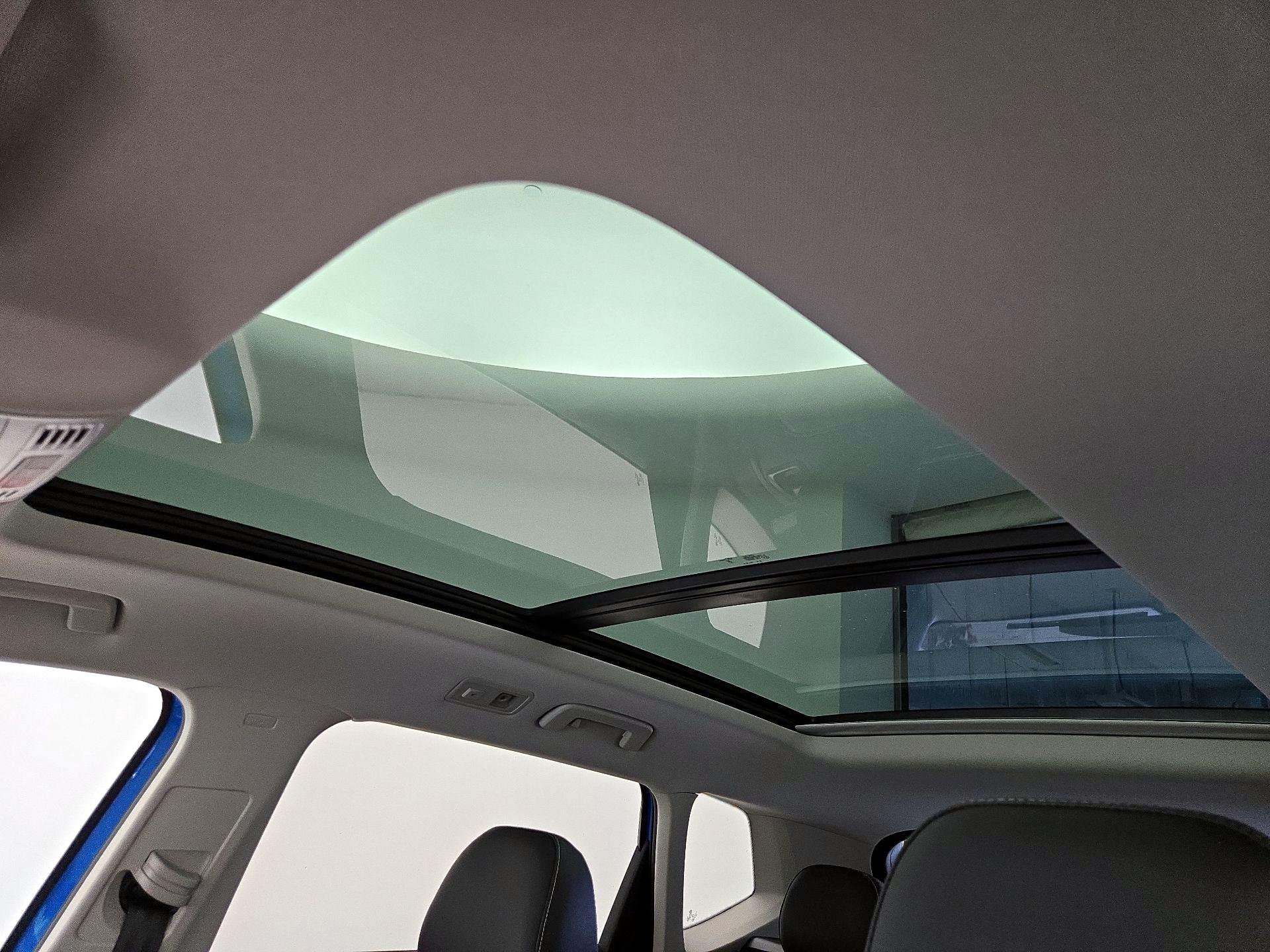 Thumbnail: 2023 Volkswagen Taos - 20