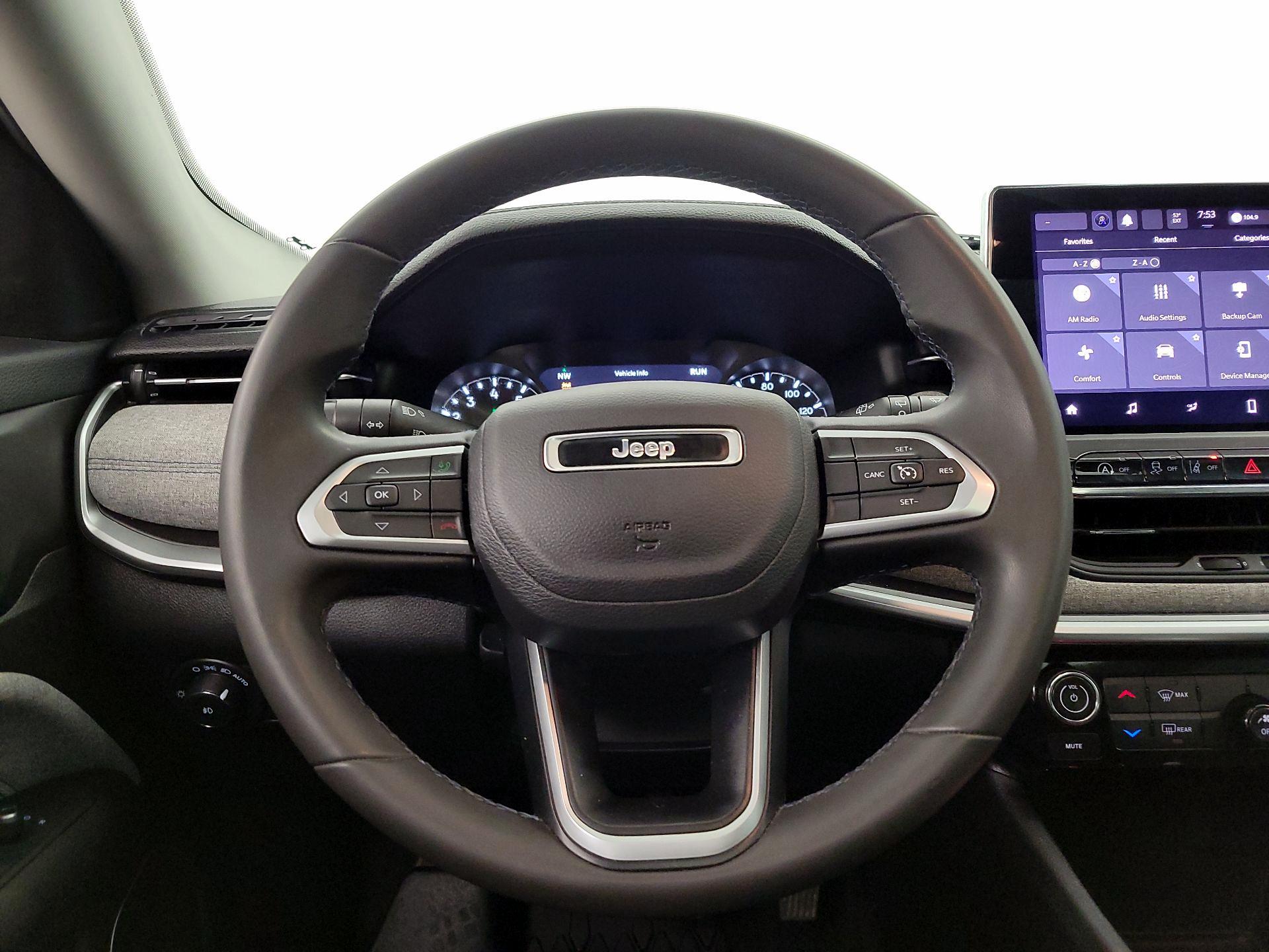 Thumbnail: 2022 Jeep Compass - 10