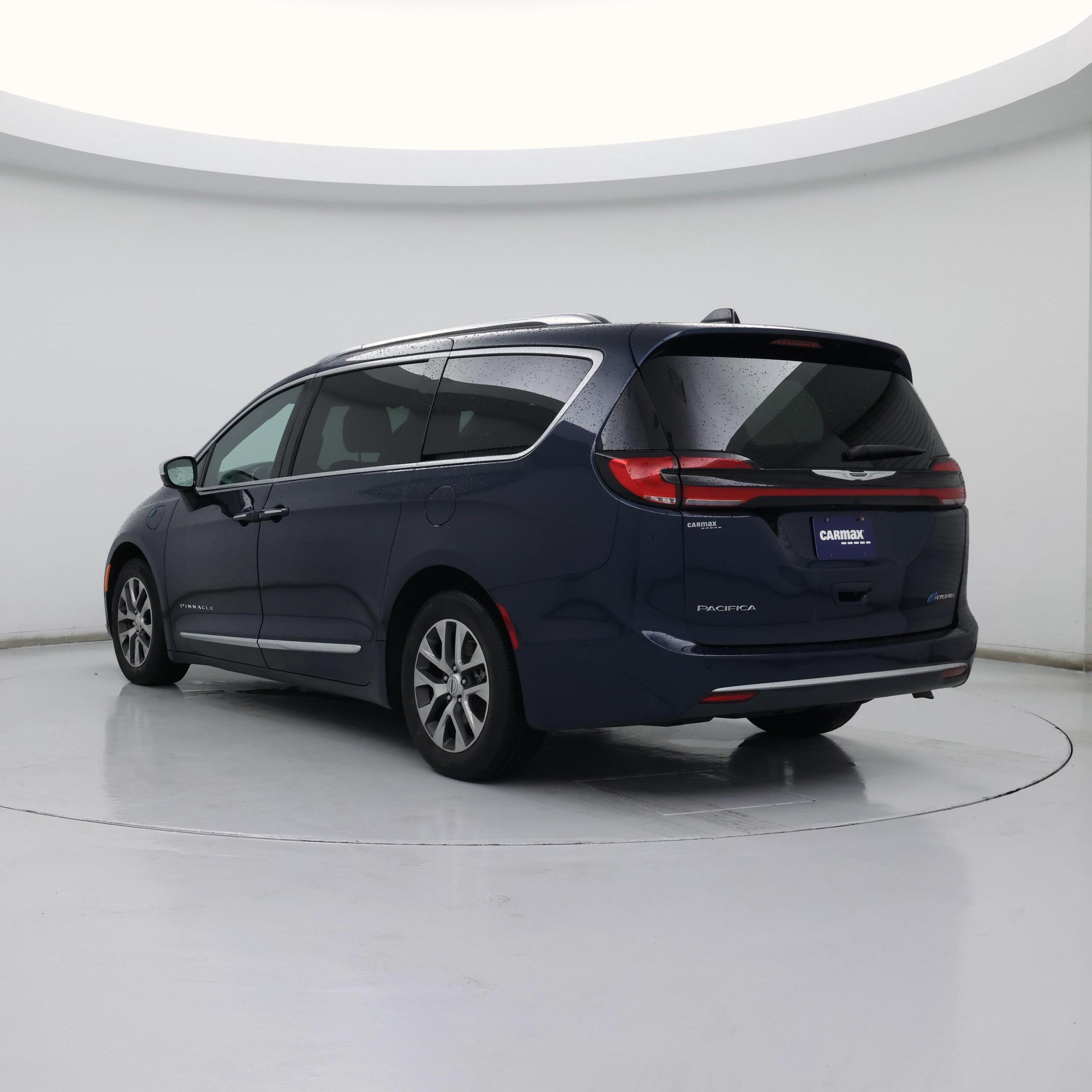 Thumbnail: 2023 Chrysler Pacifica - 2