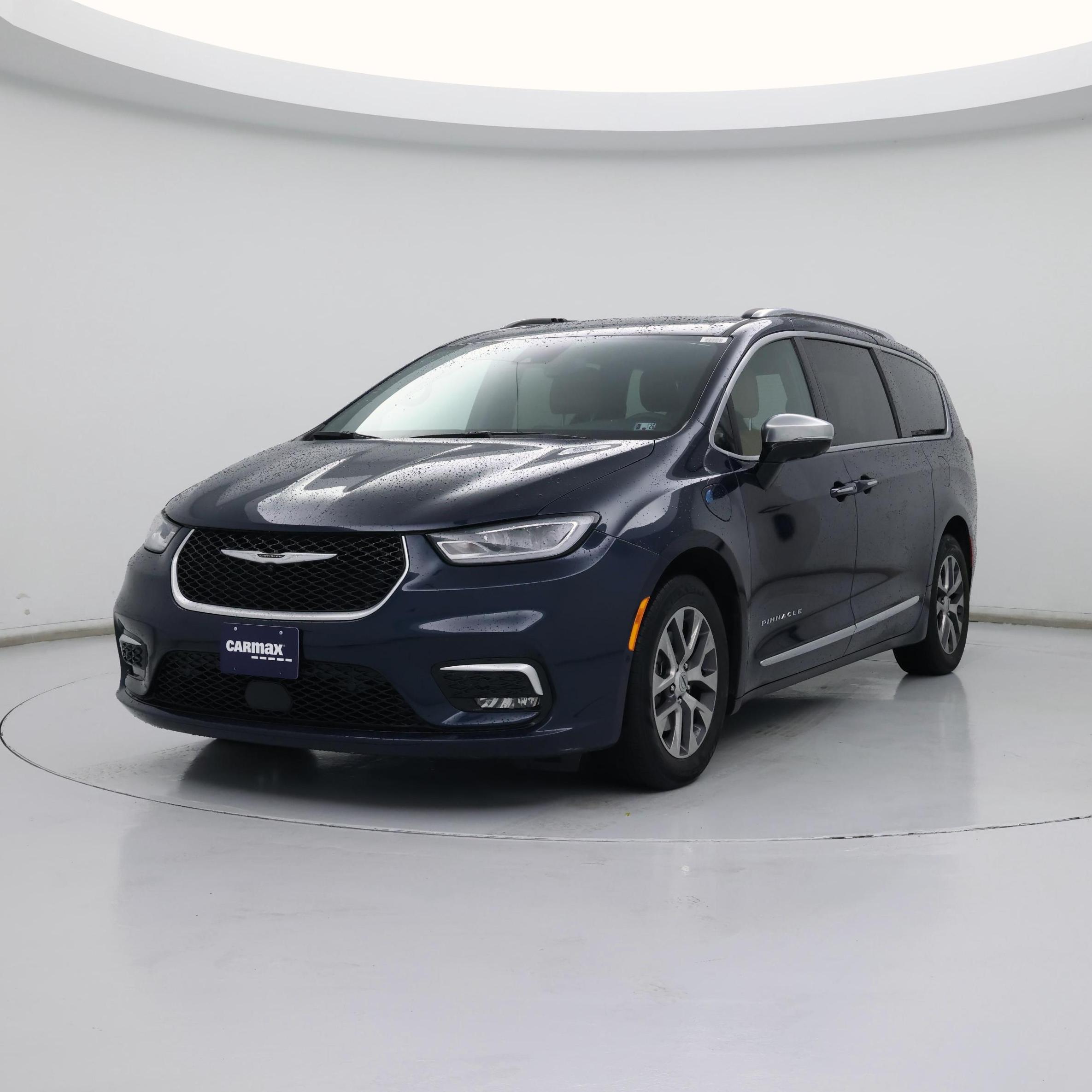 Thumbnail: 2023 Chrysler Pacifica - 4