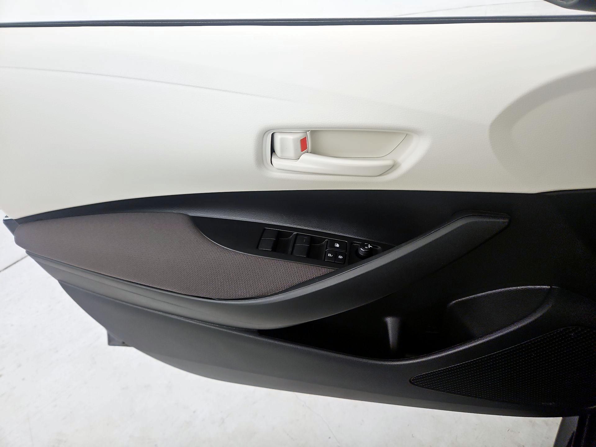 Thumbnail: 2023 Toyota Corolla - 12