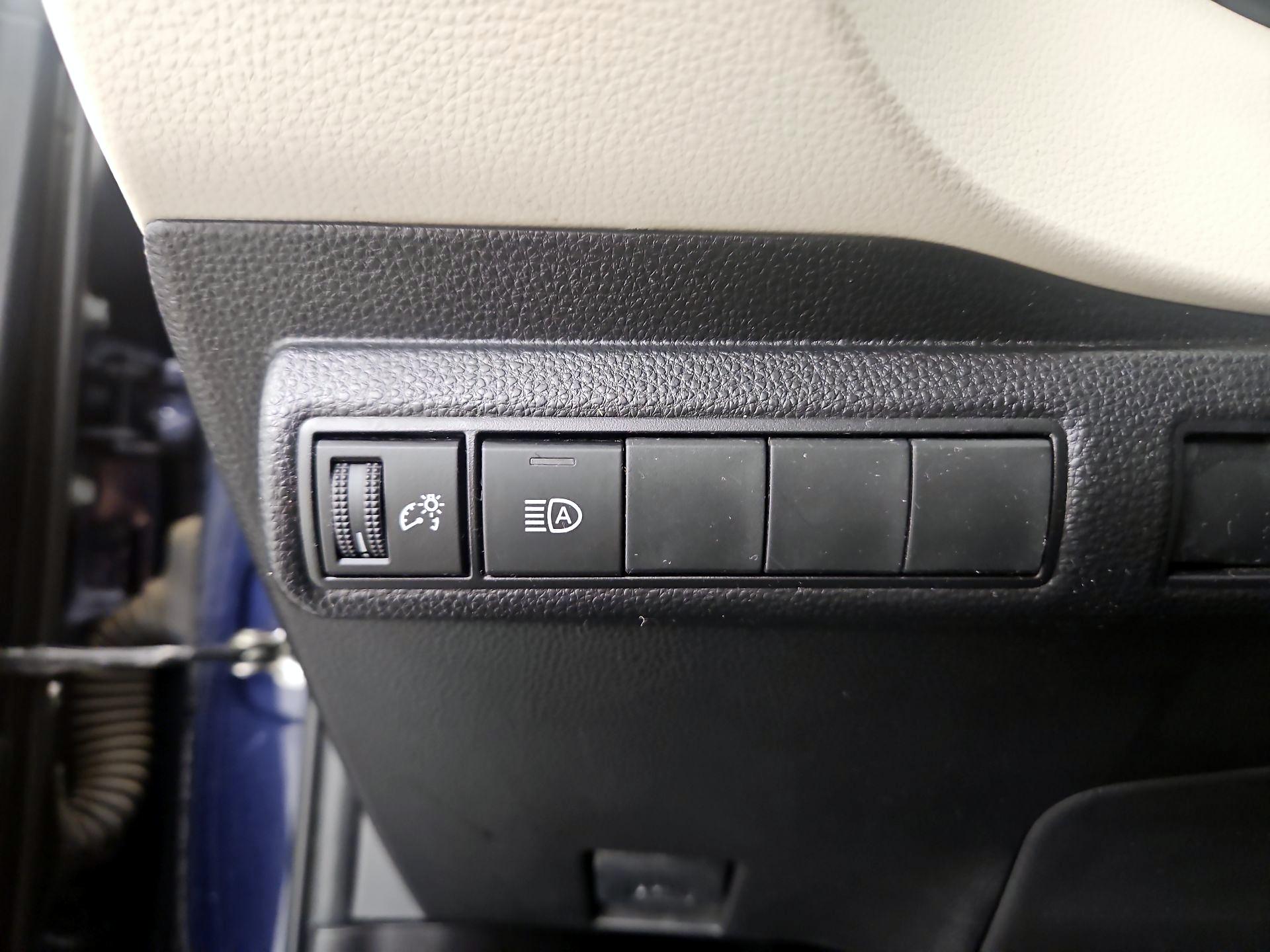 Thumbnail: 2023 Toyota Corolla - 13