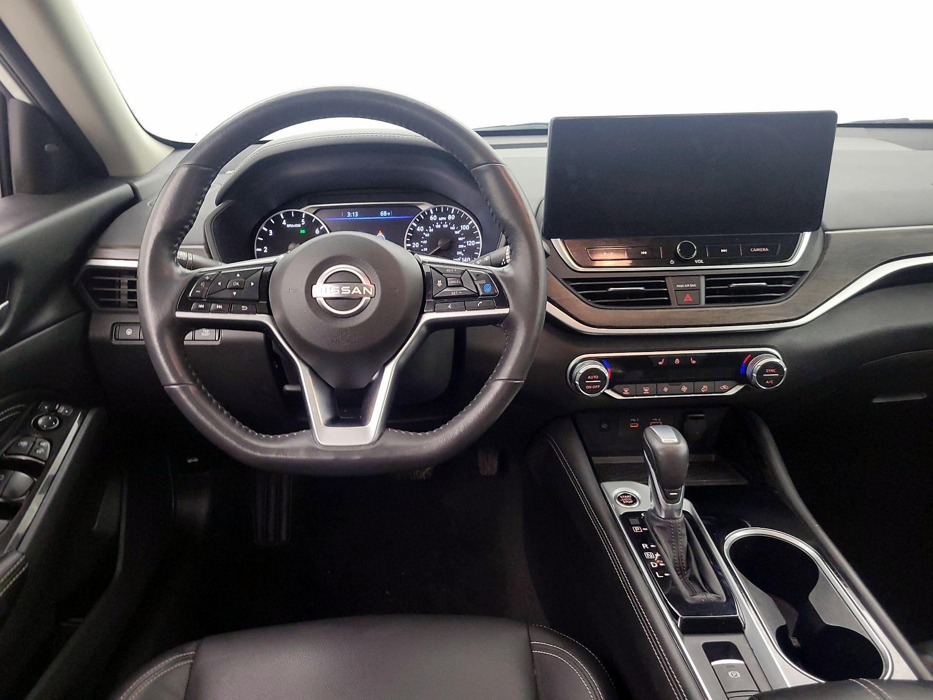 Thumbnail: 2023 Nissan Altima - 10