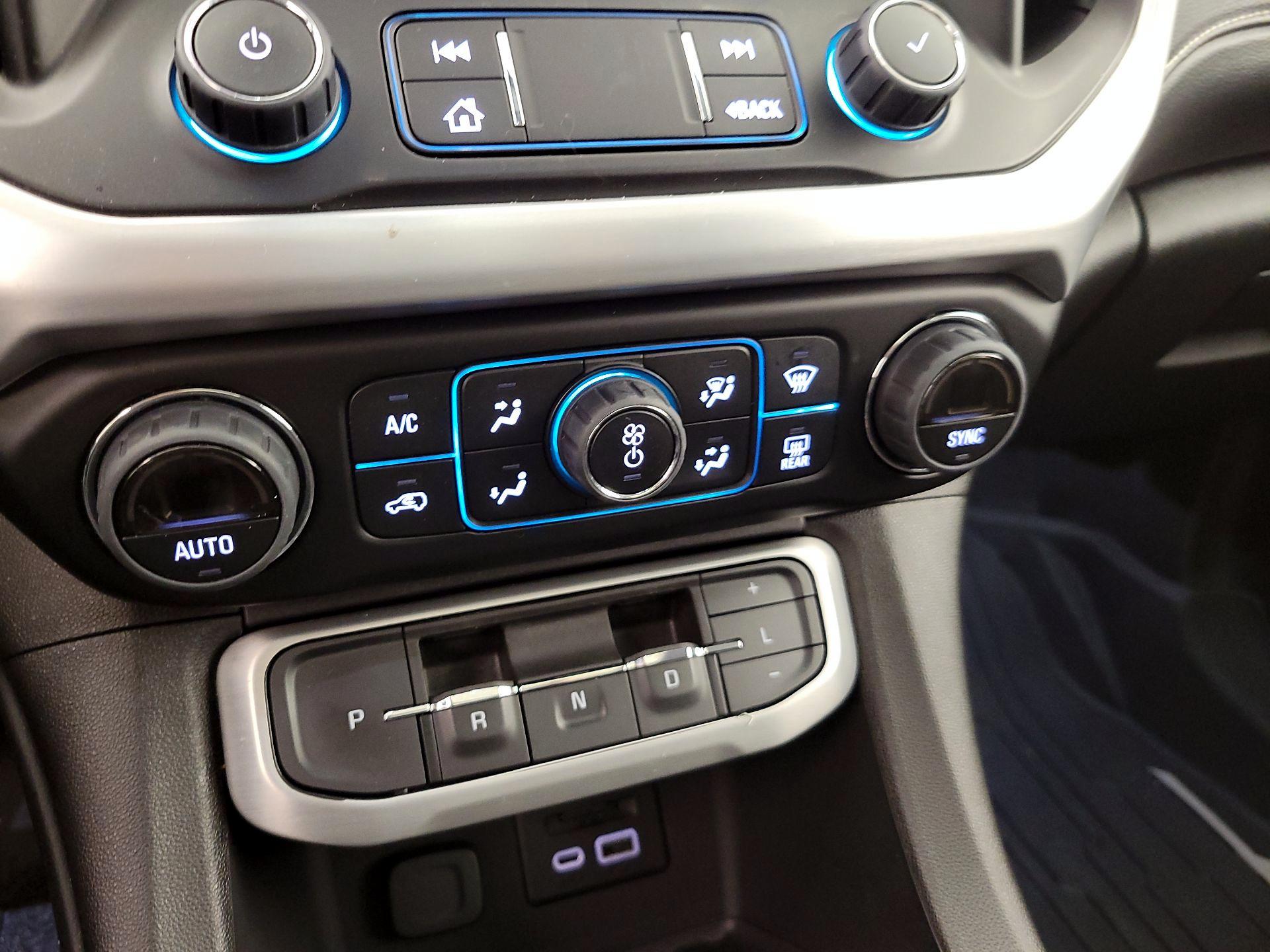 Thumbnail: 2023 GMC Acadia - 17