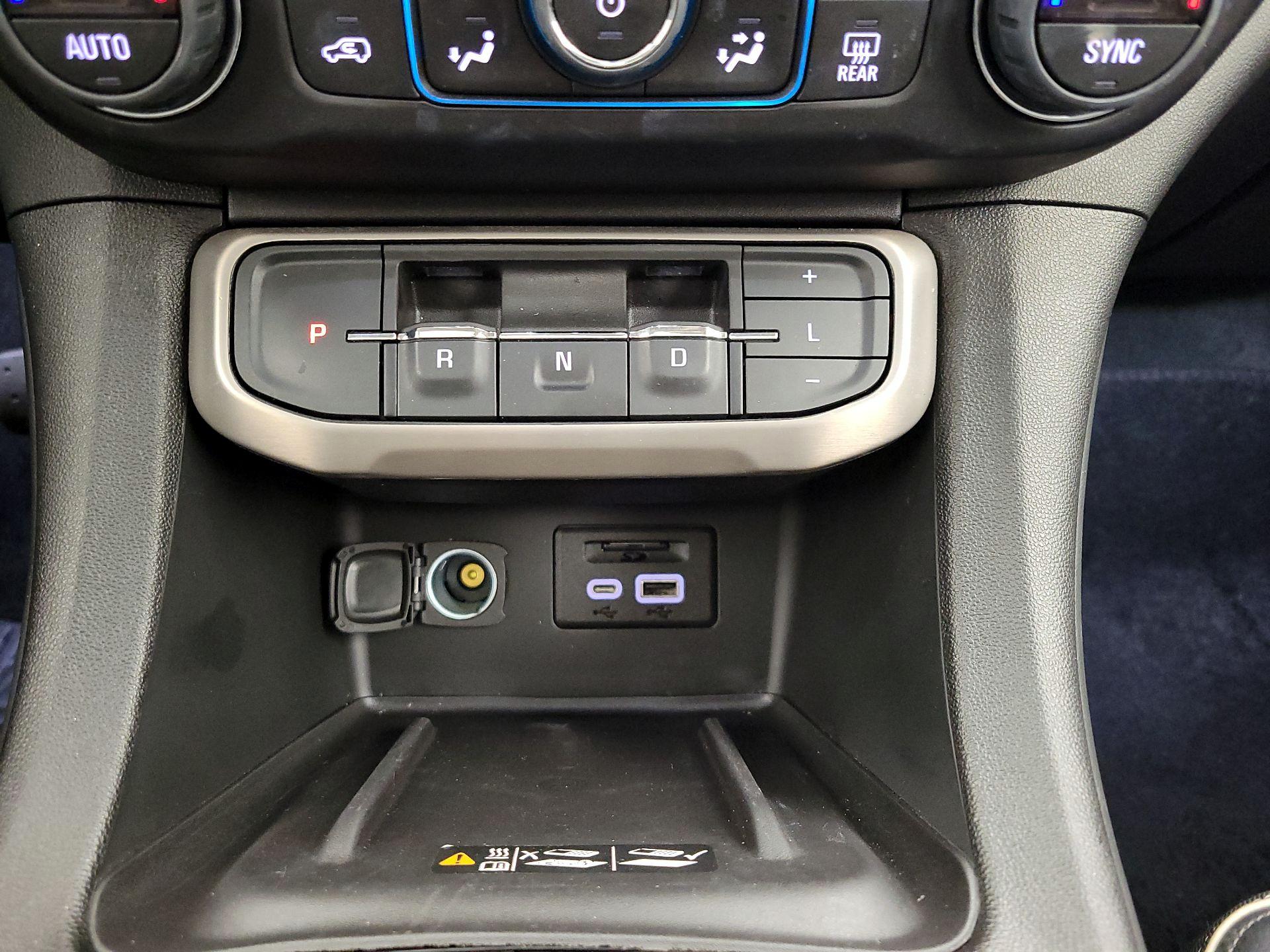 Thumbnail: 2023 GMC Acadia - 18