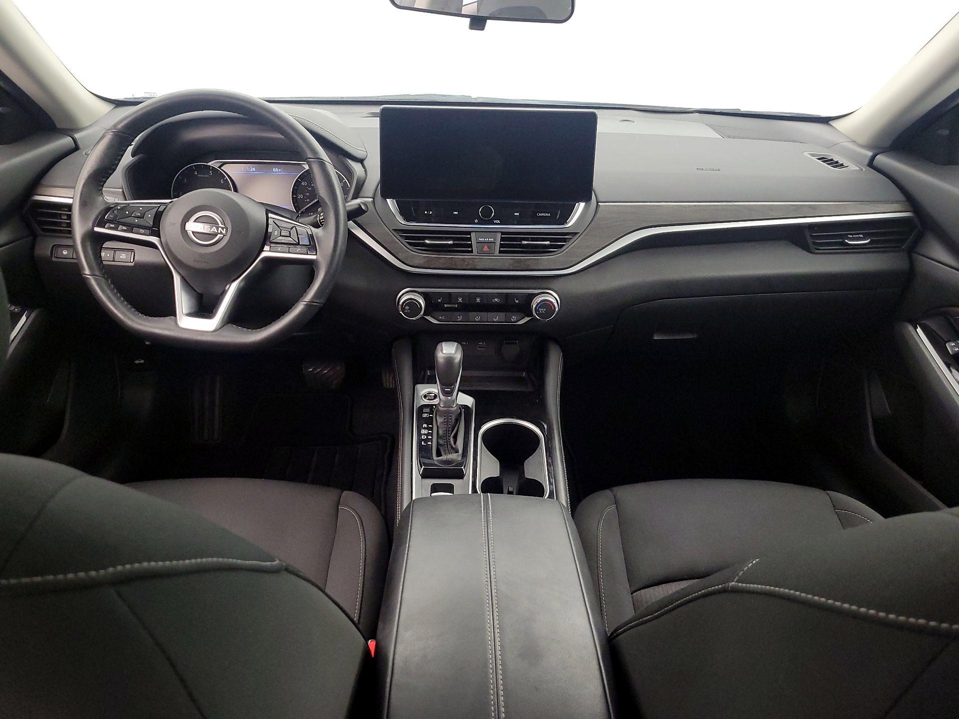 Thumbnail: 2023 Nissan Altima - 9