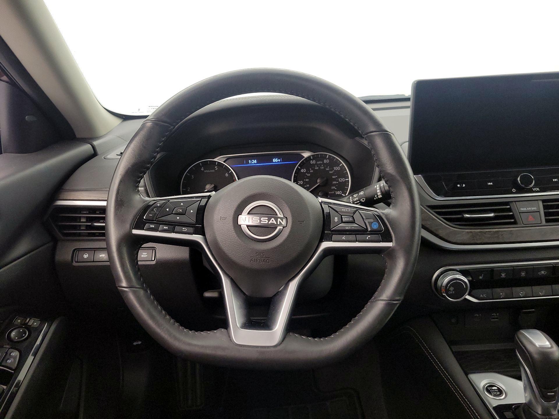 Thumbnail: 2023 Nissan Altima - 10