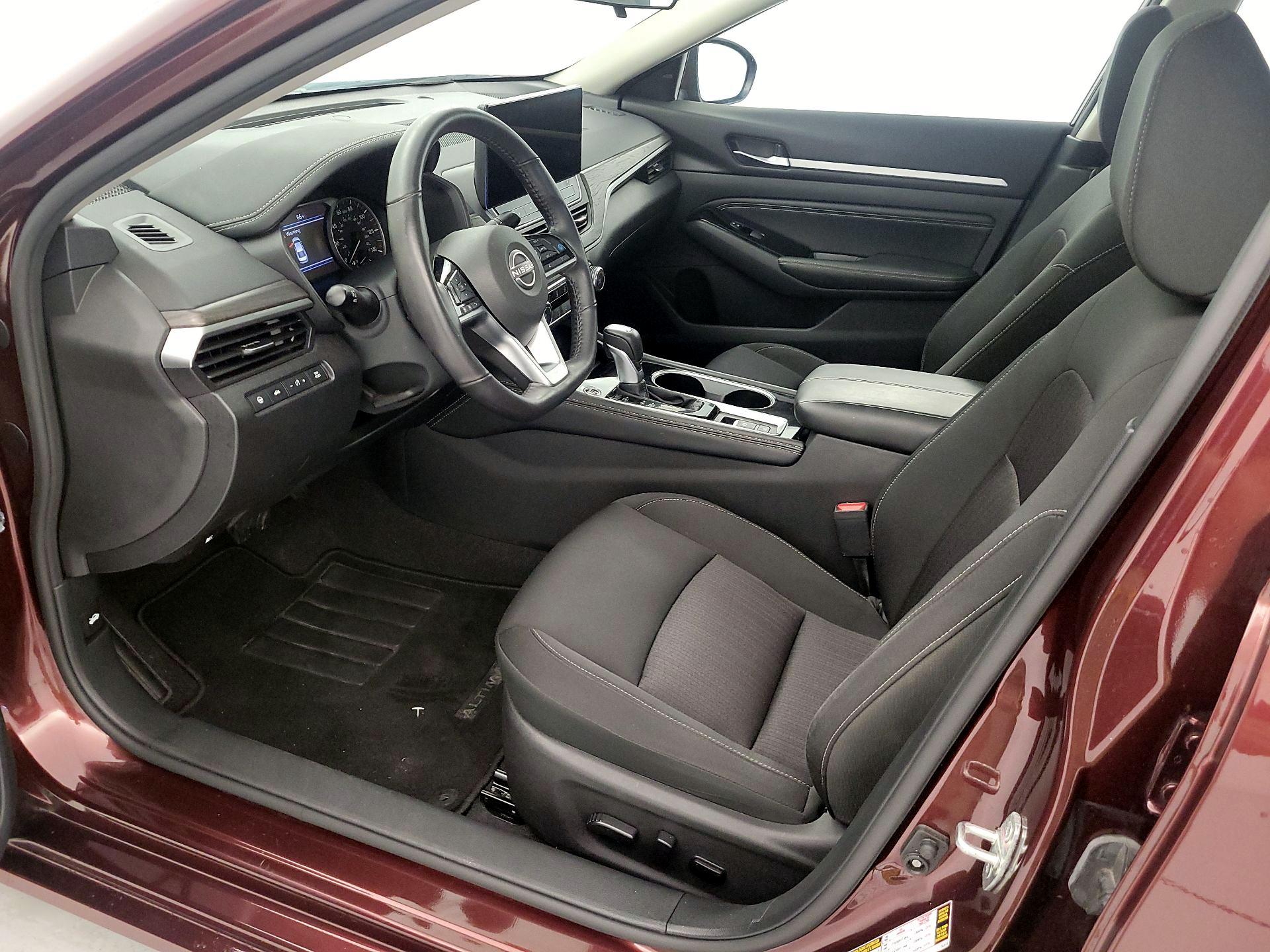 Thumbnail: 2023 Nissan Altima - 11