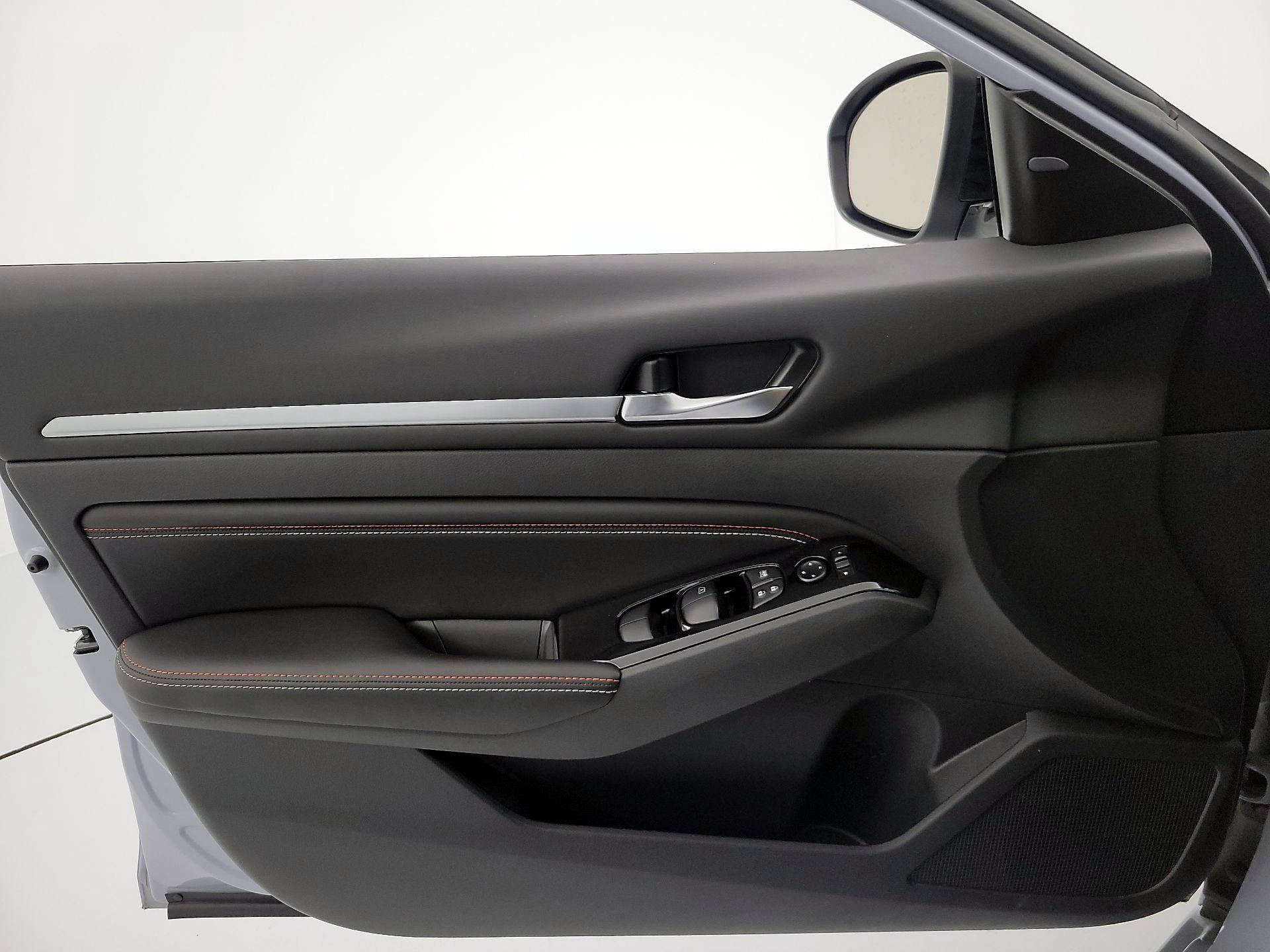 Thumbnail: 2023 Nissan Altima - 12