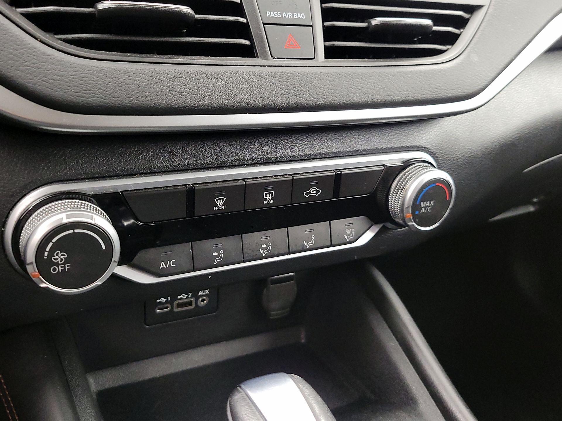 Thumbnail: 2021 Nissan Altima - 16