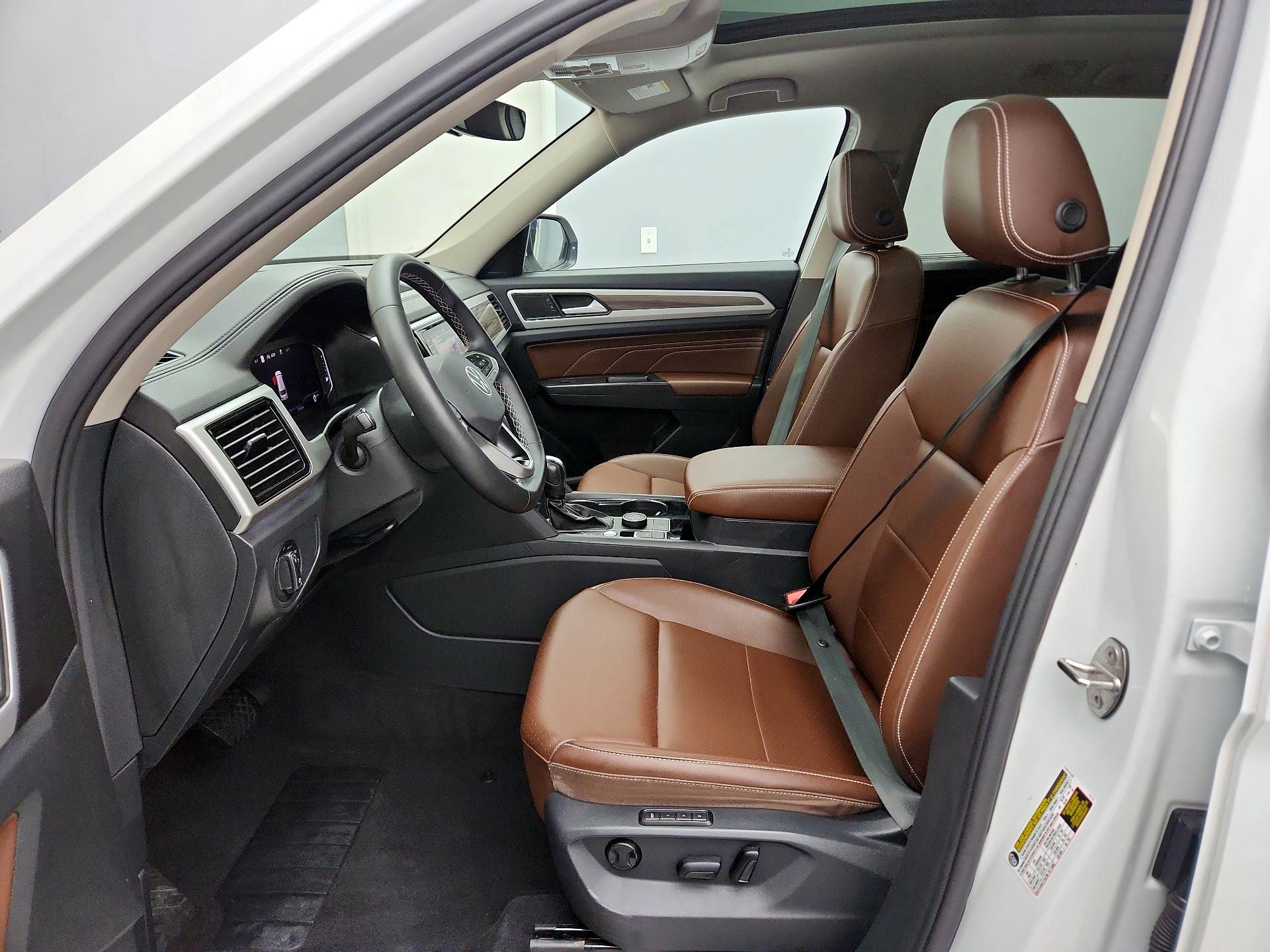 Thumbnail: 2023 Volkswagen Atlas - 11