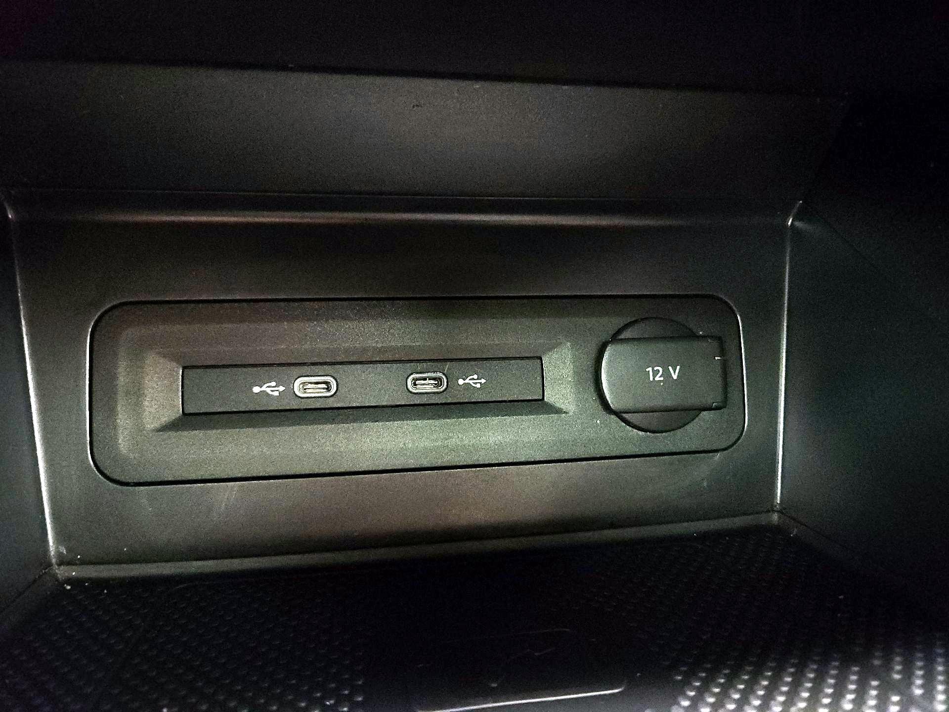 Thumbnail: 2023 Volkswagen Atlas - 19