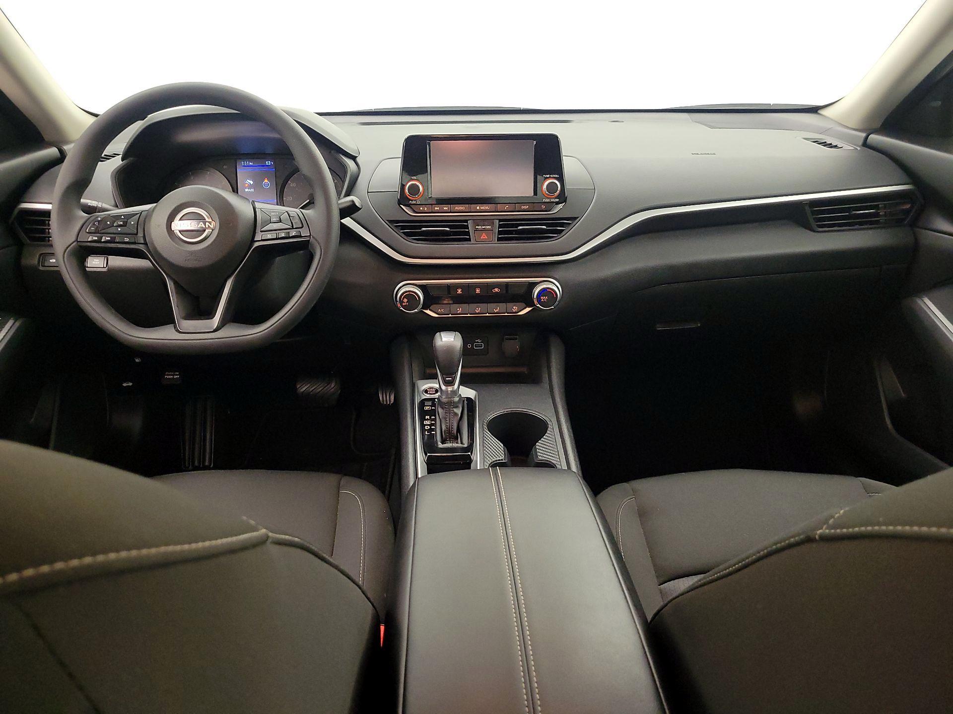 Thumbnail: 2023 Nissan Altima - 9