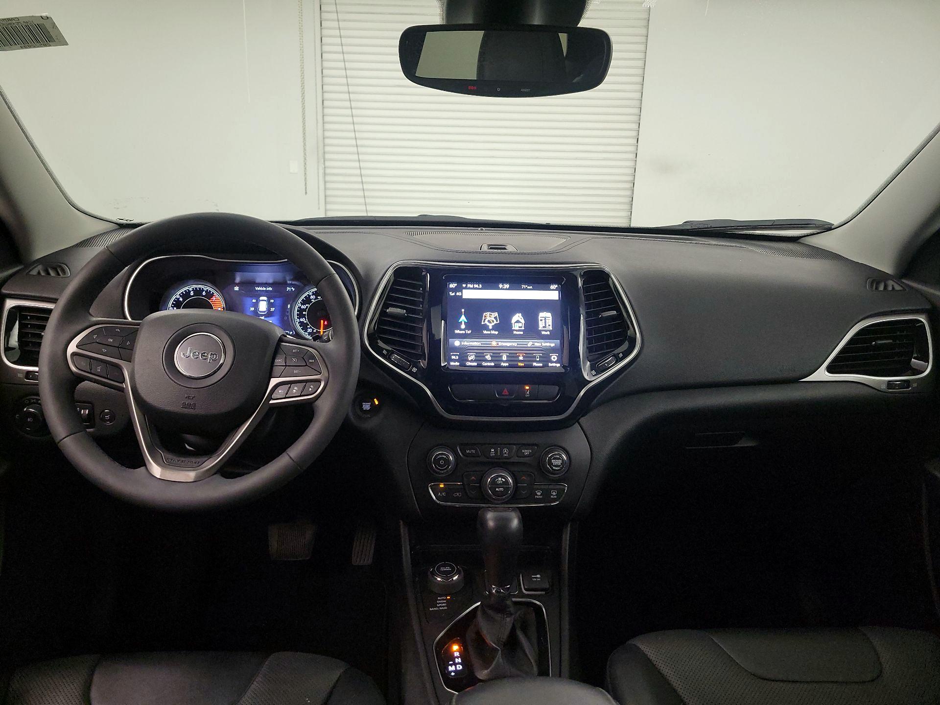 Thumbnail: 2022 Jeep Cherokee - 9