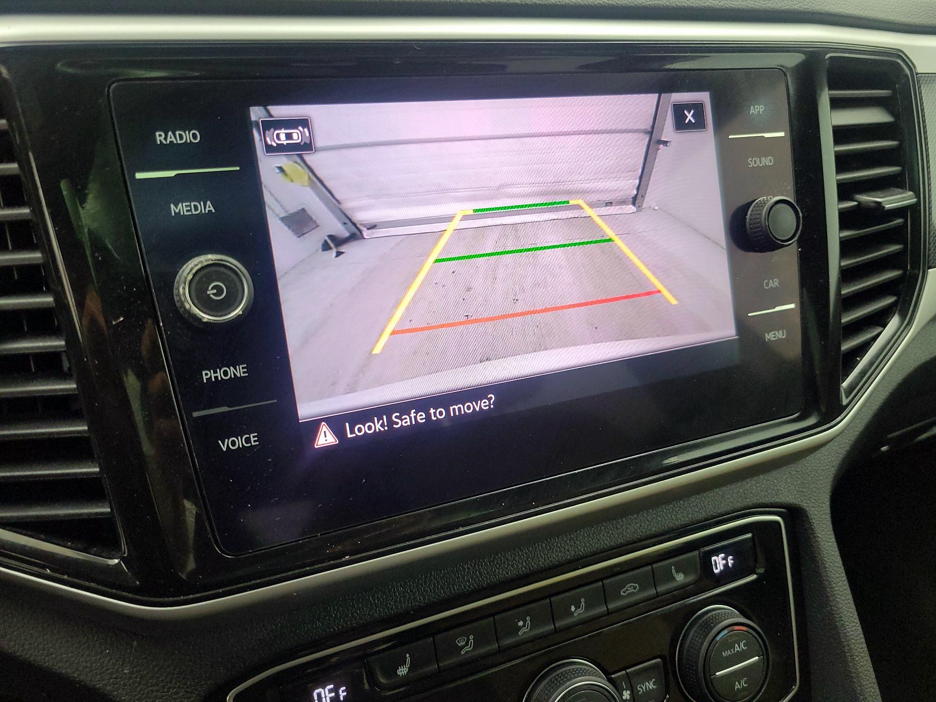 Thumbnail: 2022 Volkswagen Atlas - 14