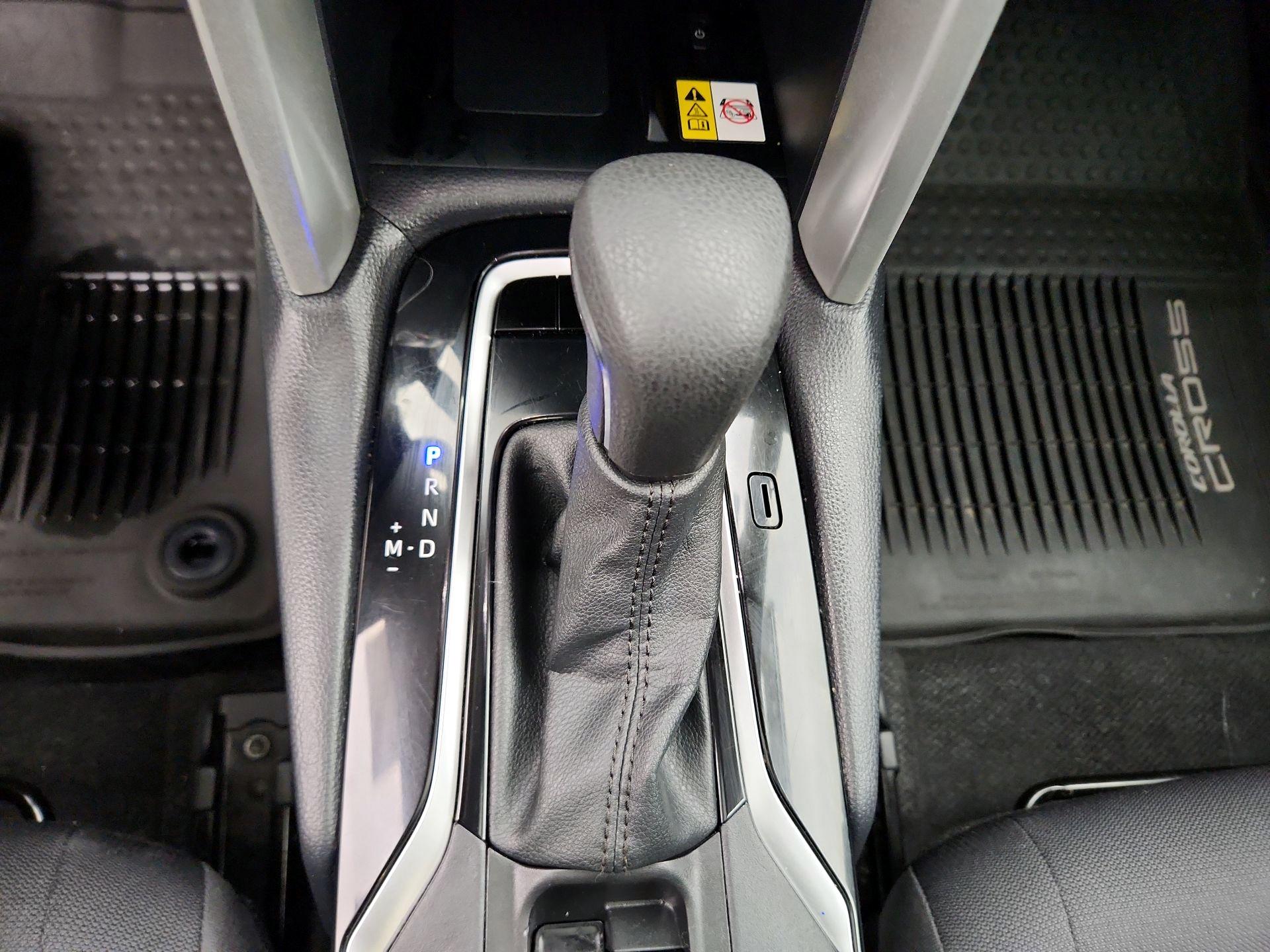 Thumbnail: 2022 Toyota Corolla Cross - 17