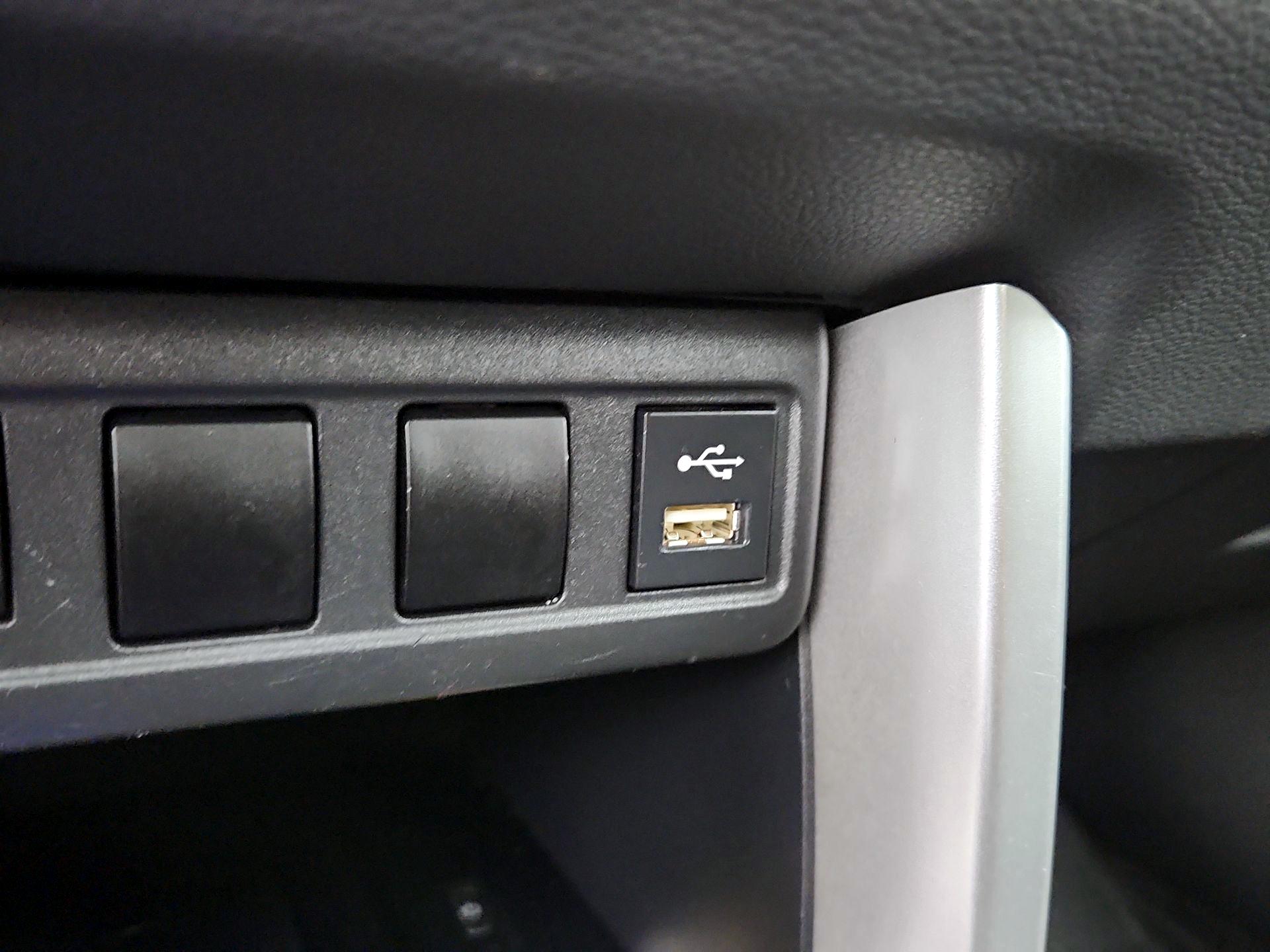 Thumbnail: 2022 Toyota Corolla Cross - 18