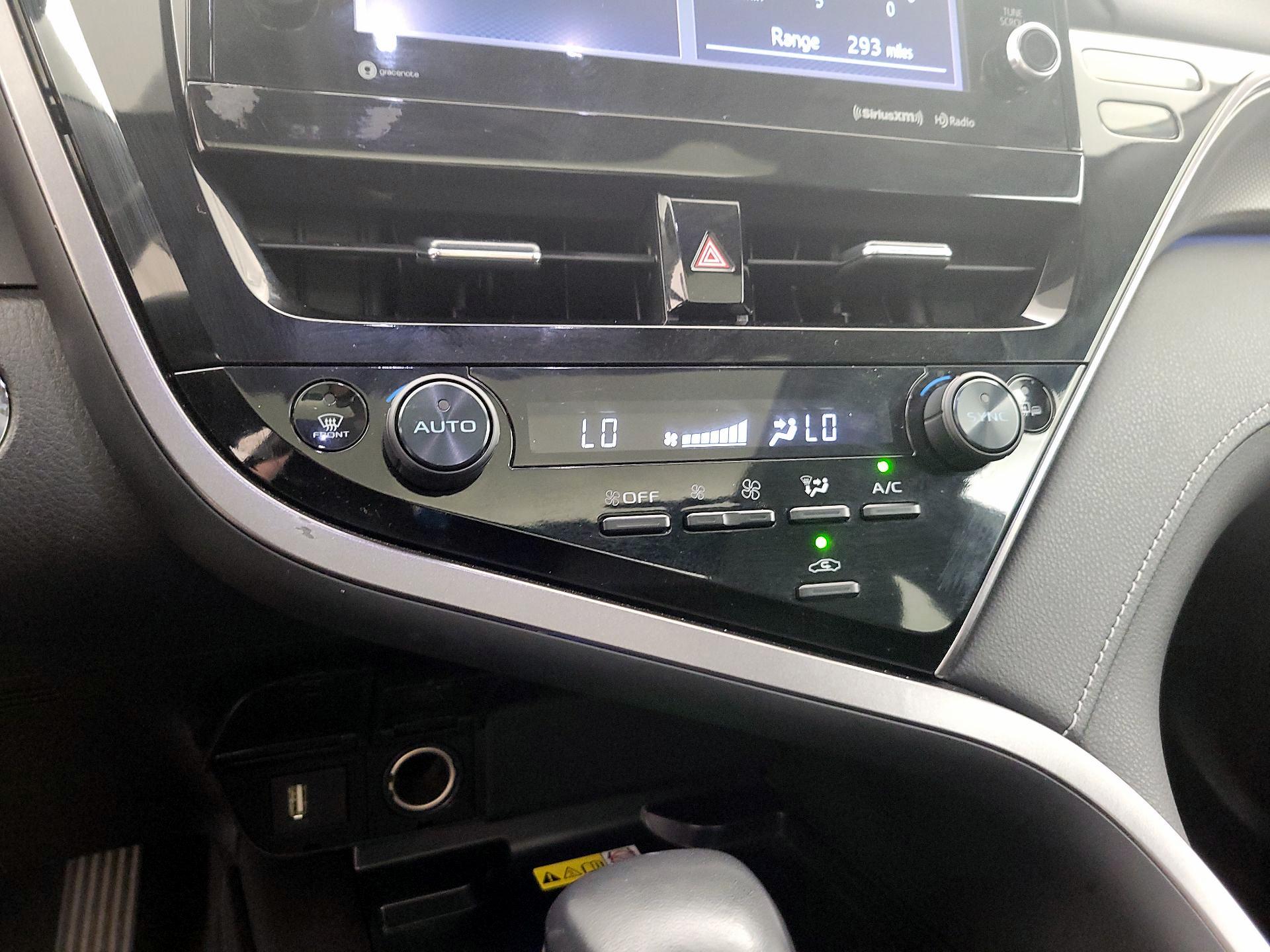 Thumbnail: 2023 Toyota Camry - 14