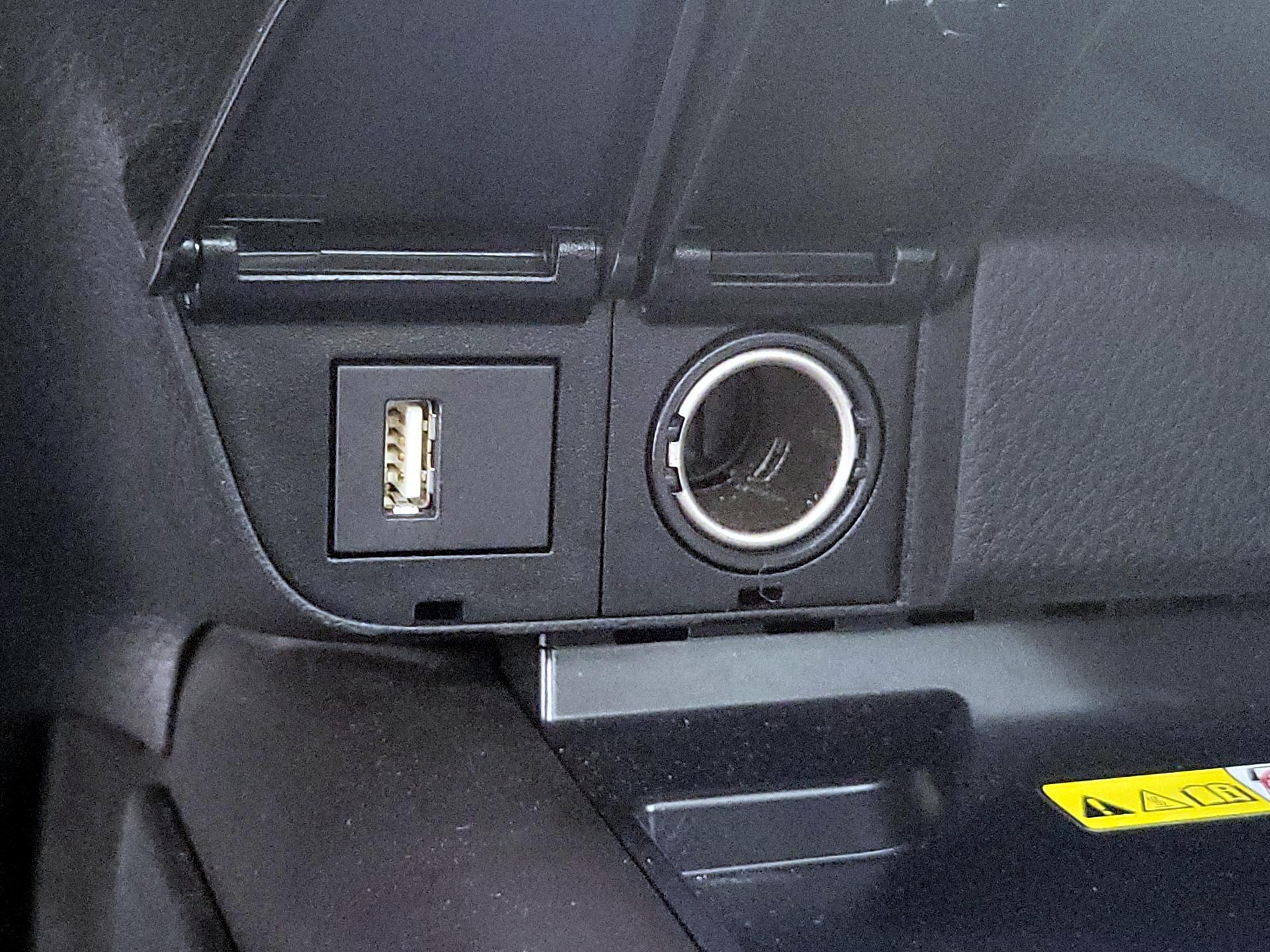 Thumbnail: 2023 Toyota Camry - 16