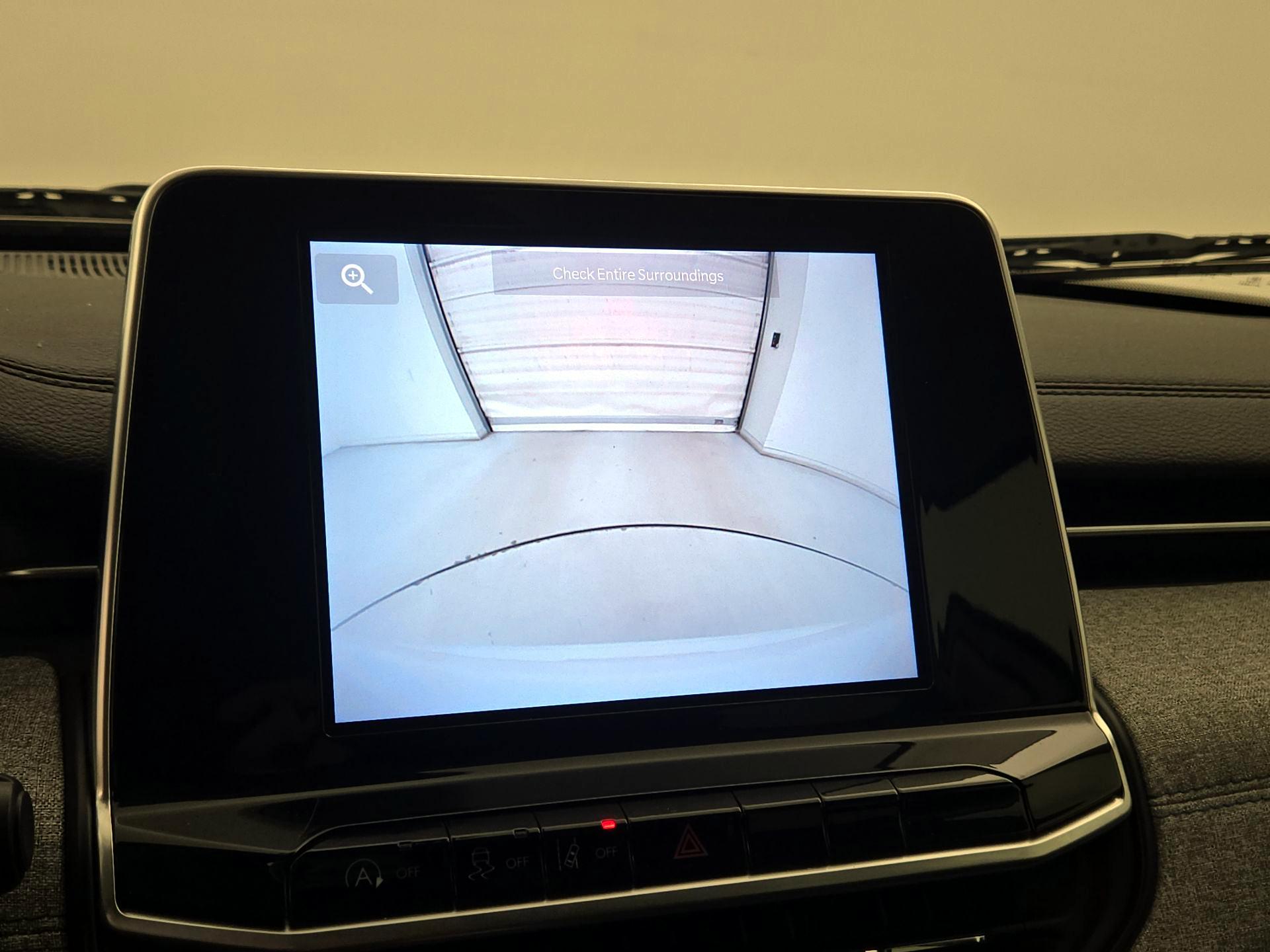 Thumbnail: 2022 Jeep Compass - 14