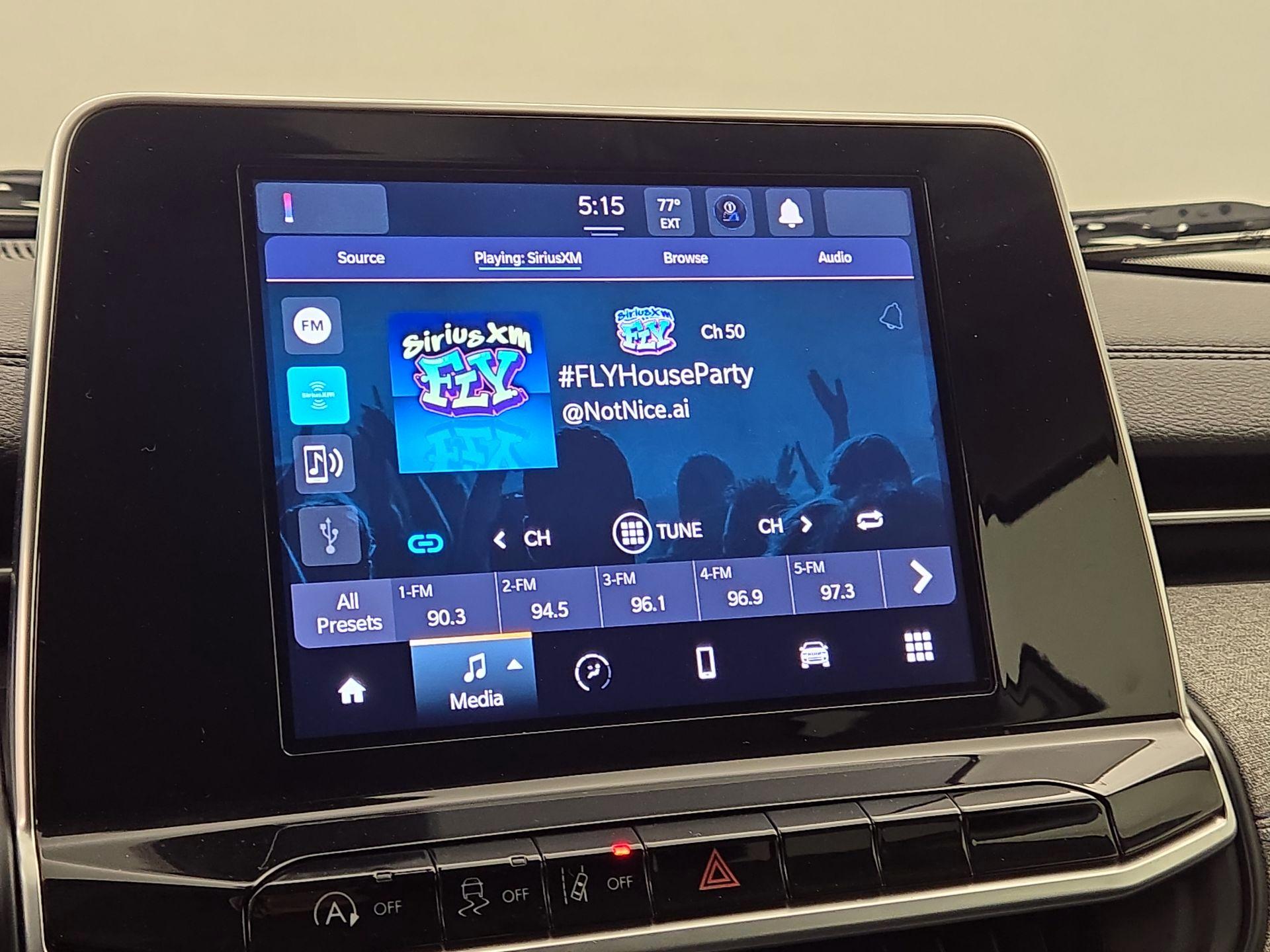 Thumbnail: 2022 Jeep Compass - 15